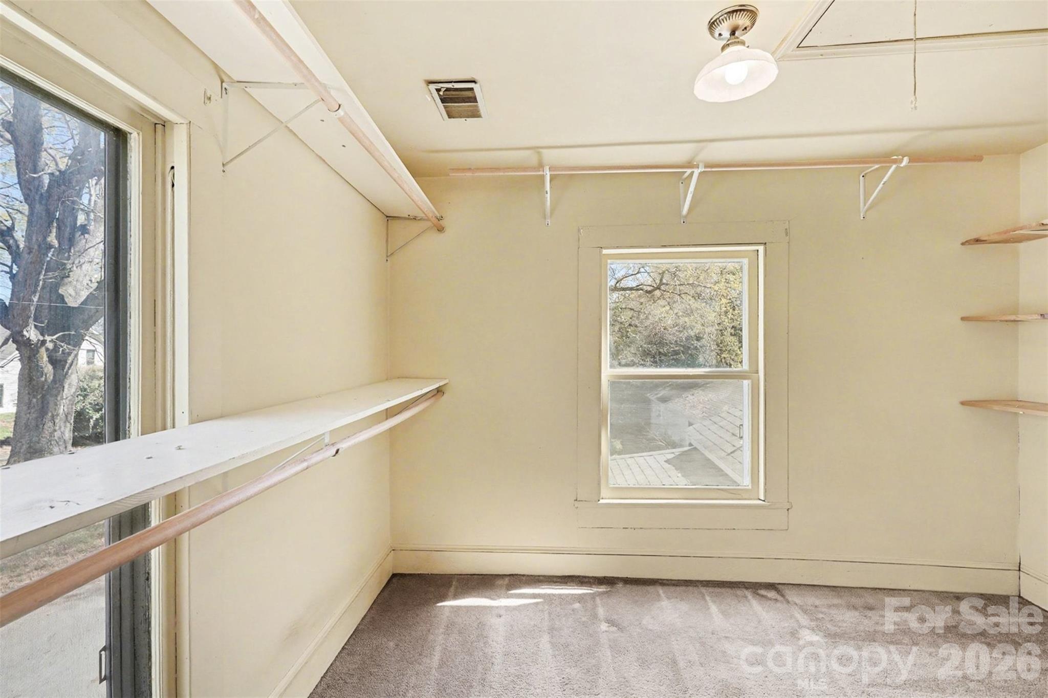 Mockingbird Hill - Residential