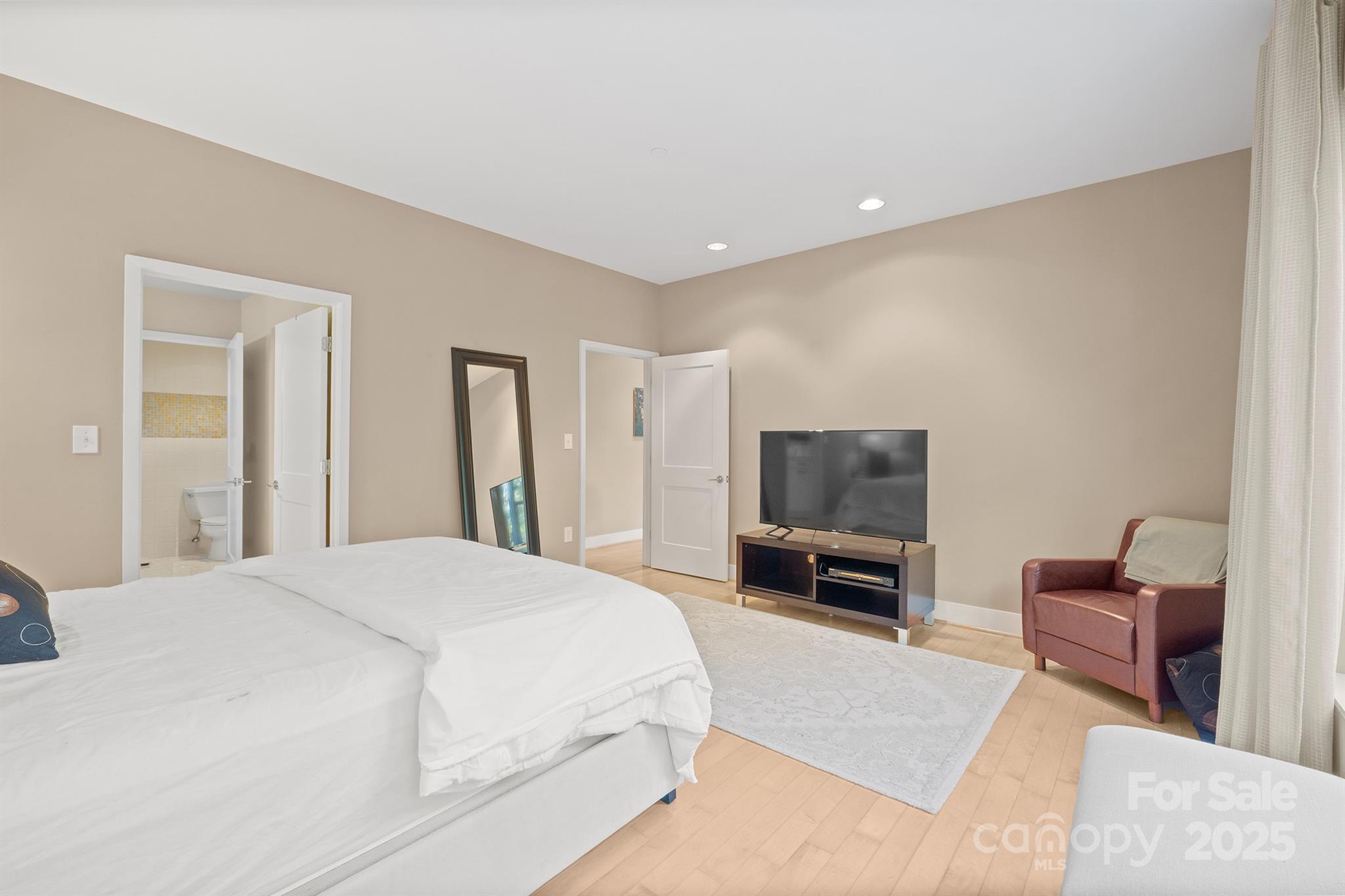 400 North Church - Residential