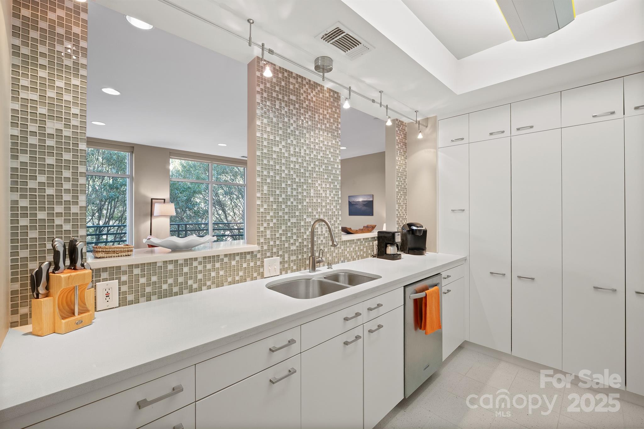 400 North Church - Residential