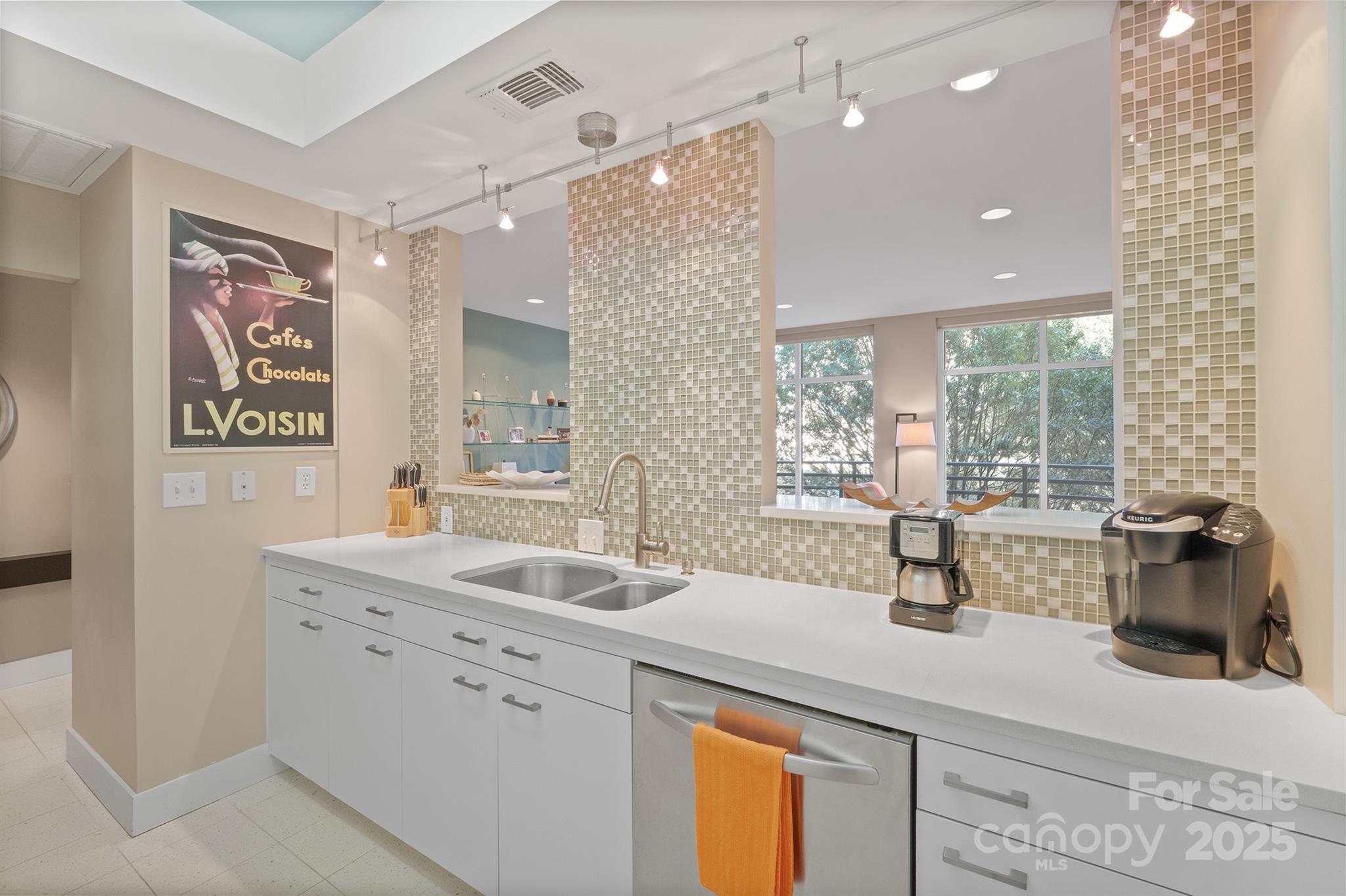 400 North Church - Residential