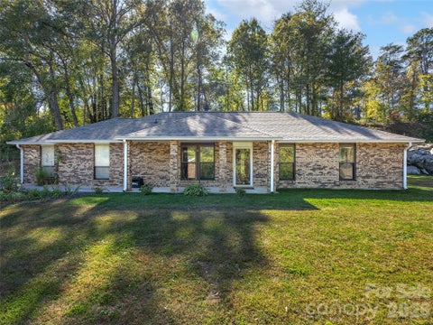 Photo of 110 Shelly Drive, Hendersonville, NC 28792 (MLS # 4436705)