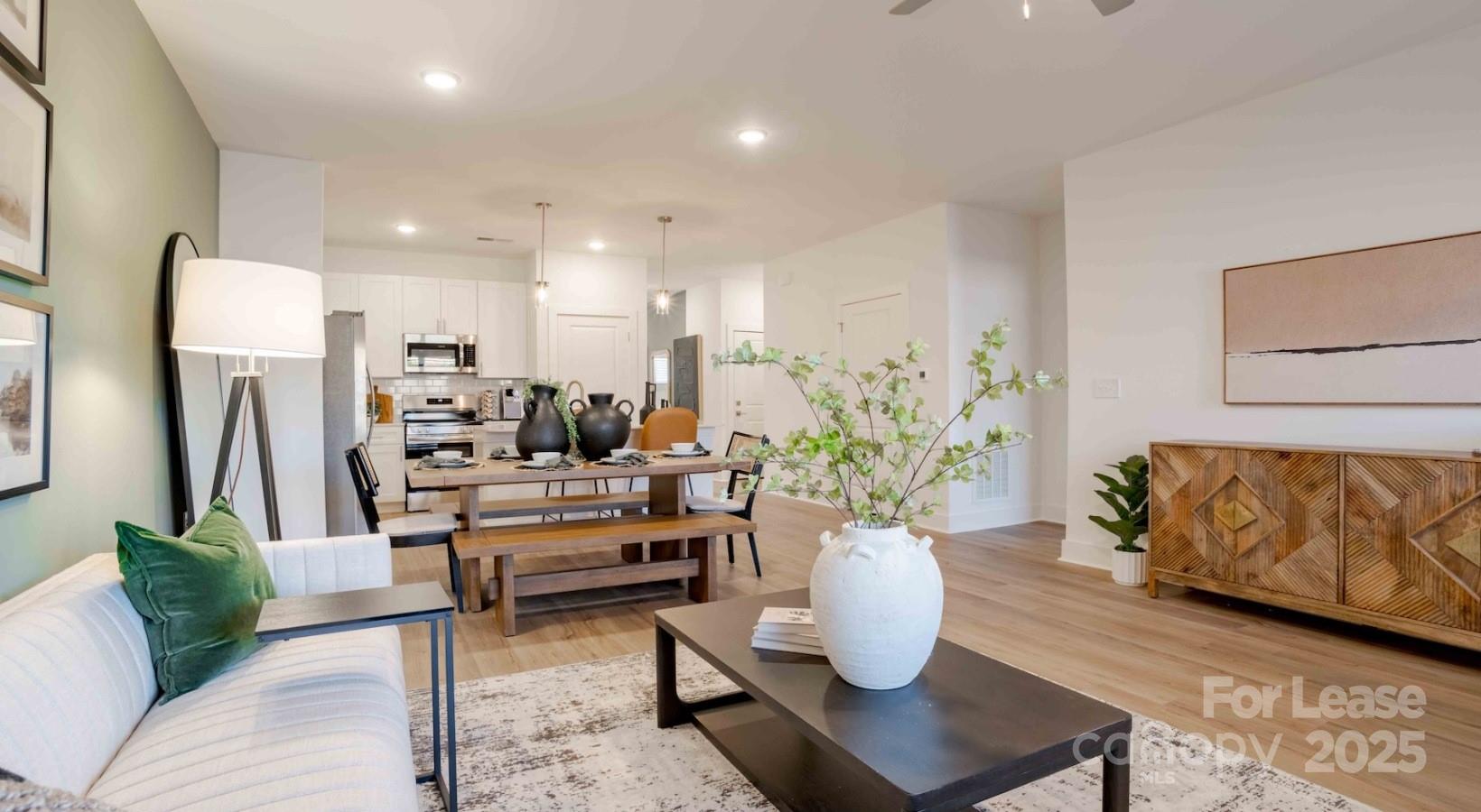 Dallas, North Carolina 28034, United States, 3 Bedrooms Bedrooms, ,2 BathroomsBathrooms,Residential,Active,173363