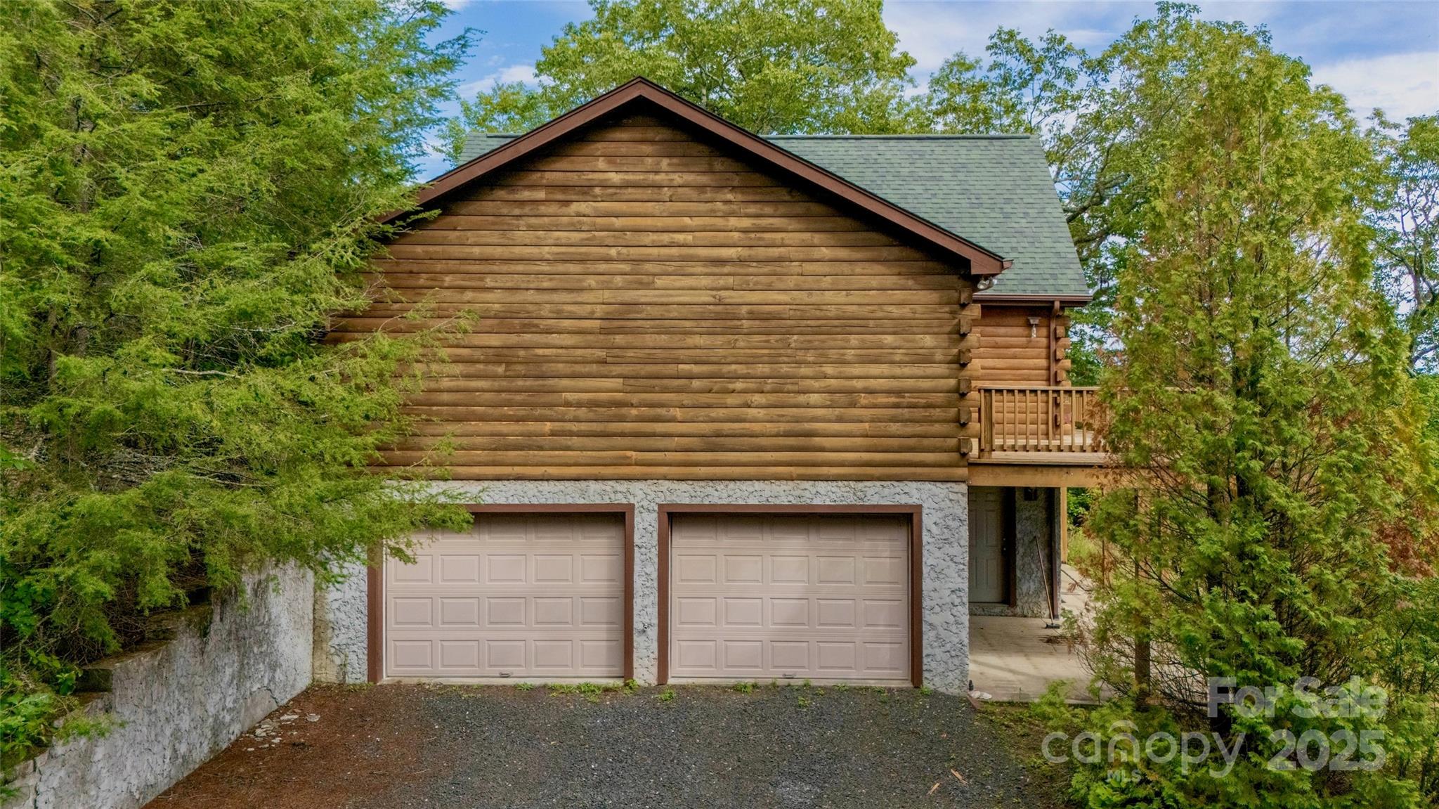 807 Pine Tree Road