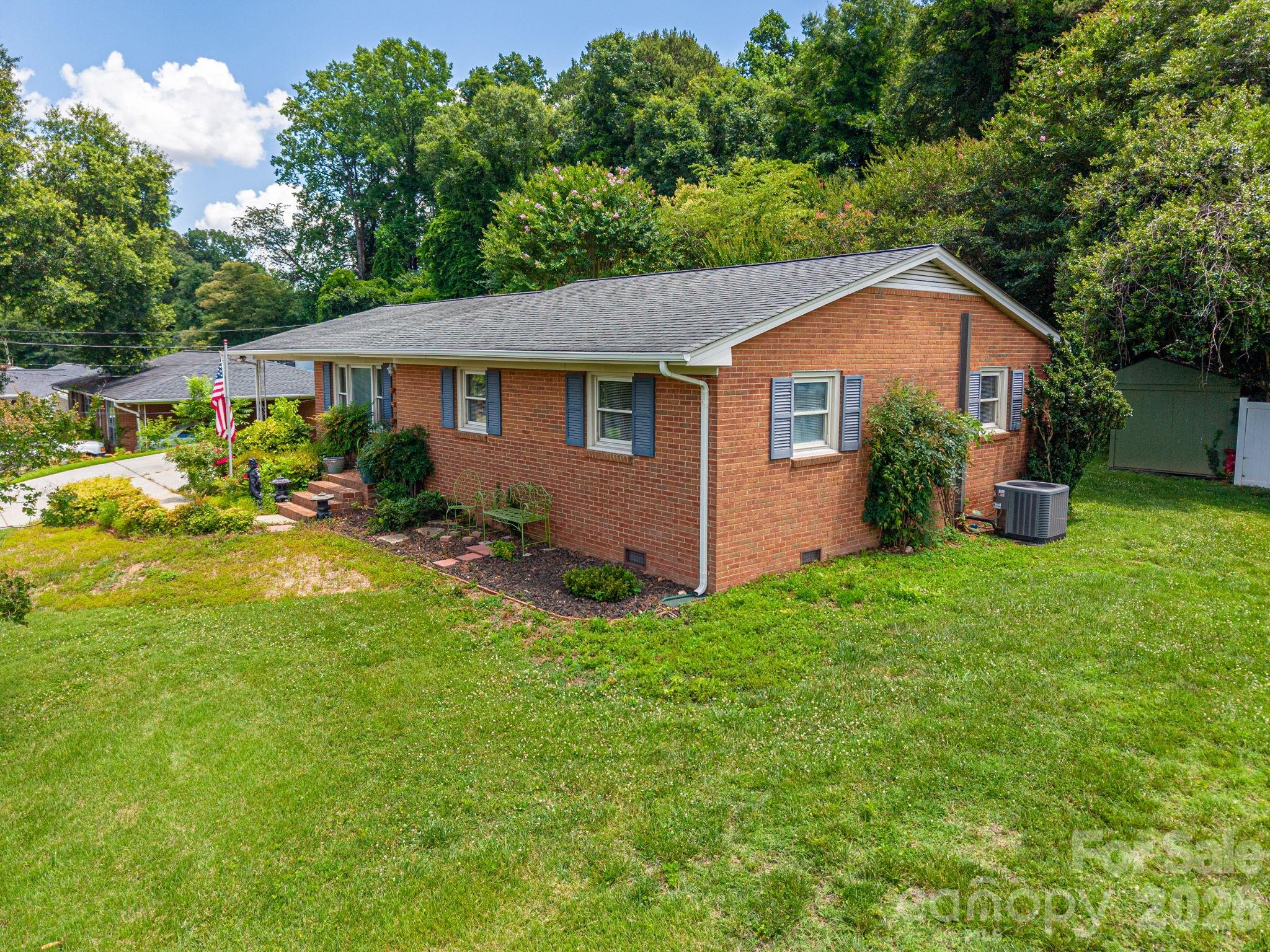 13 Spruce Pine Drive