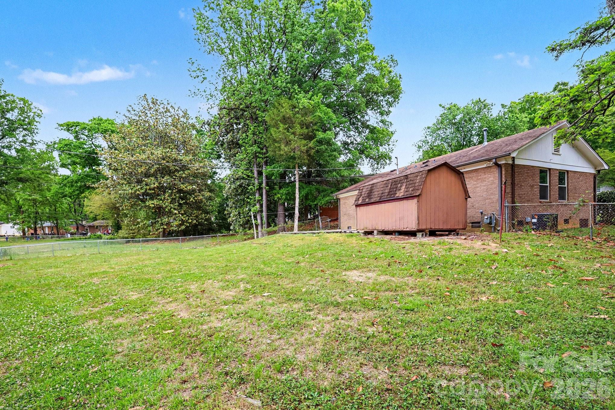 Fairfax Woods - Residential