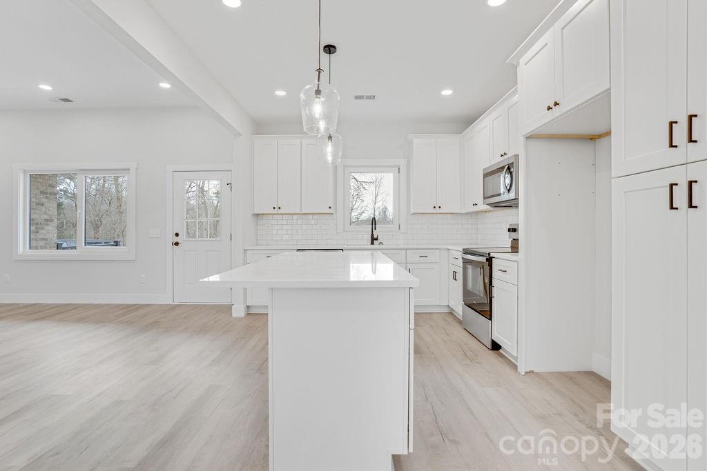 Avalon Oaks - Residential