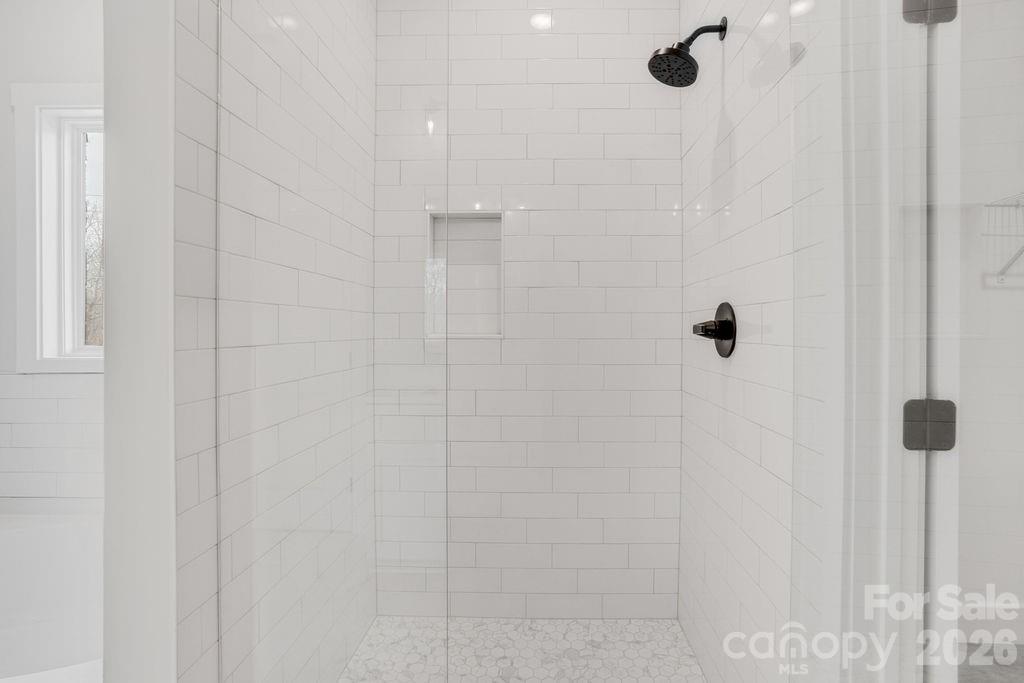 Avalon Oaks - Residential