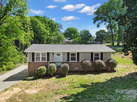 Photo of 100 Privette Street, Fort Mill, SC 29715 (MLS # 4369827)