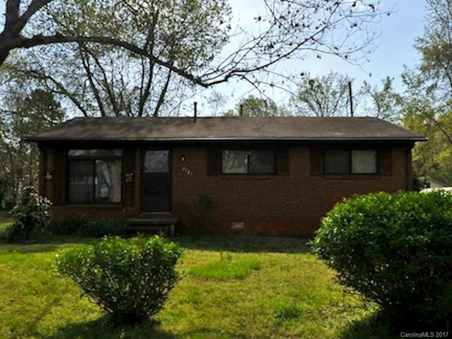 INVESTORS DREAM! Come check out this lovely maintained brick ranch in Wandawood, just minutes from Uptown Charlotte! Convenient to both I-77 and I-85. Home is sold AS-IS! Short Sale not approved.