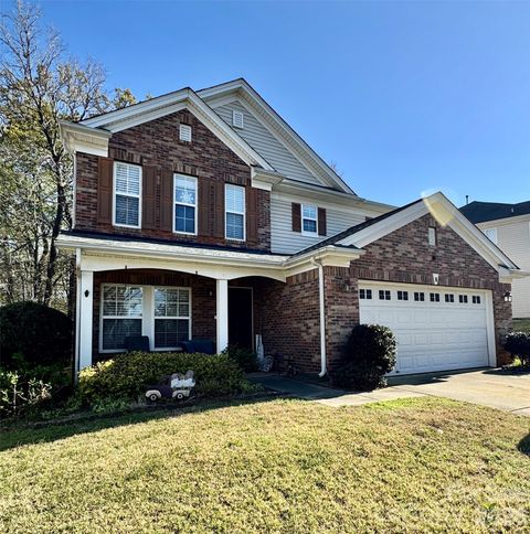 Photo of 353 Primrose Walk, Fort Mill, SC 29715 (MLS # 4361366)