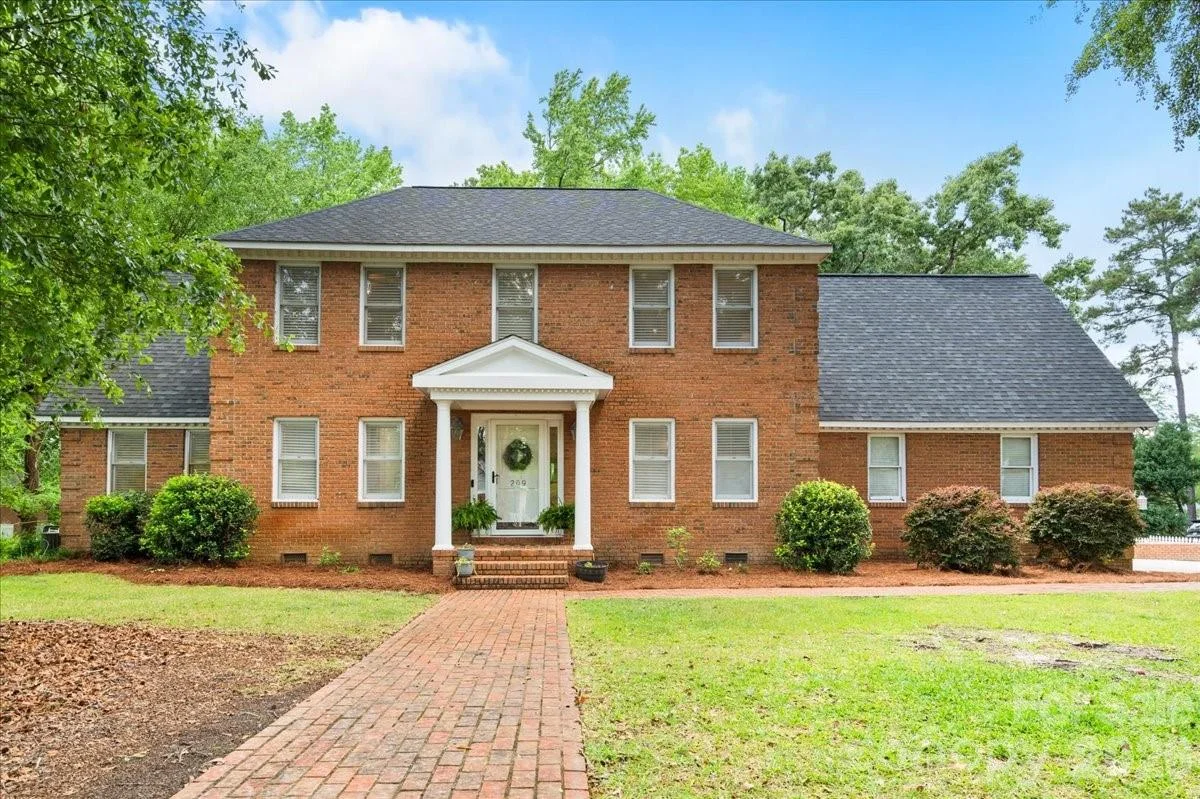 209 Fairway Road, Cheraw, SC, 29520