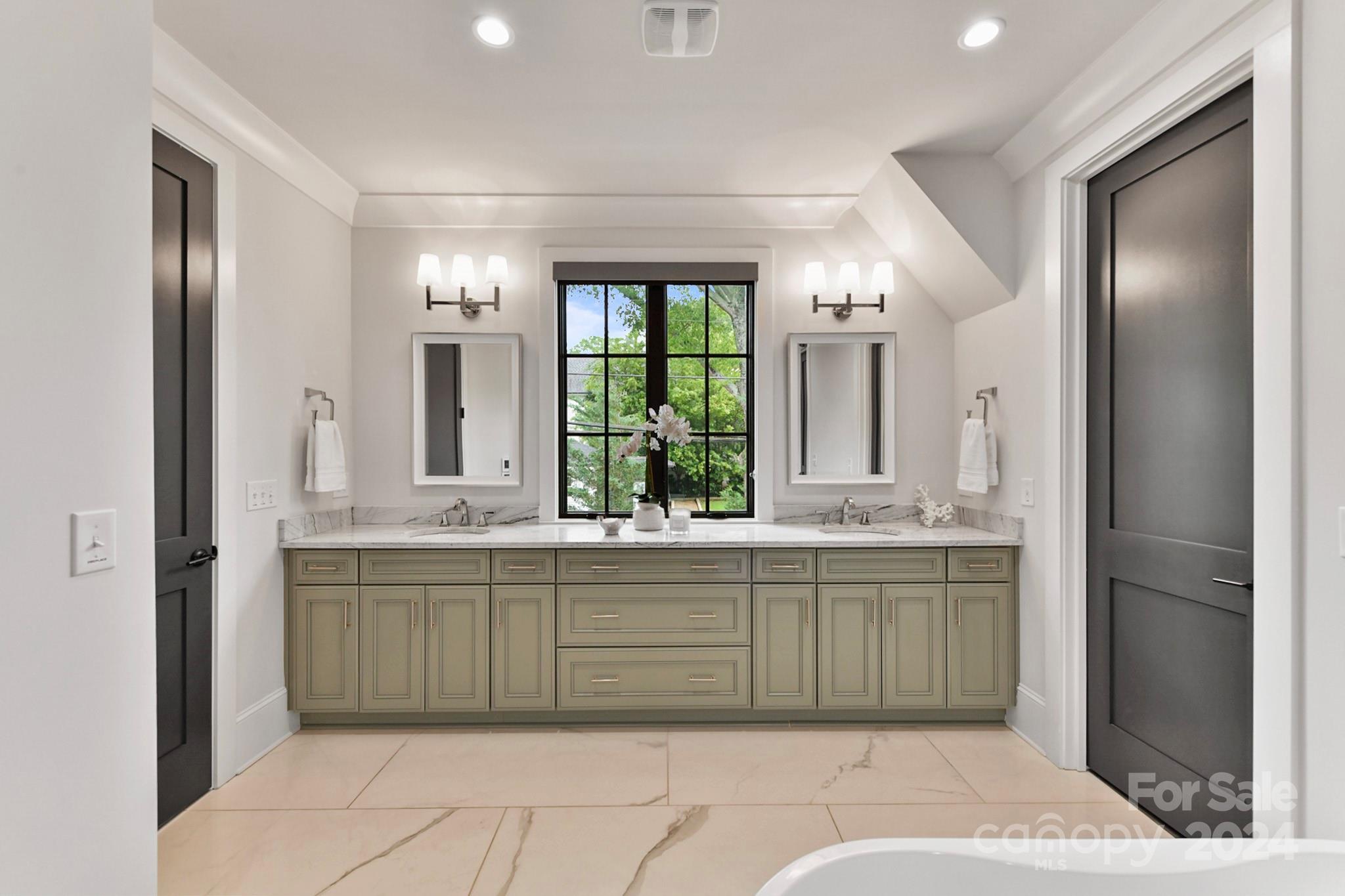 Myers Park - Residential