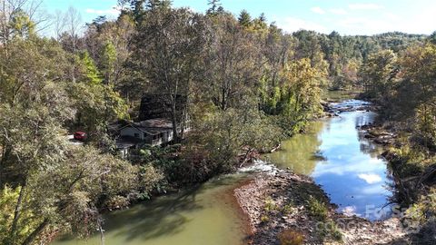 Photo of 131 Rivers Edge, Lake Lure, NC 28746 (MLS # 4315081) Photo of 131 Rivers Edge, Lake Lure, NC 28746 (MLS # 4315081)