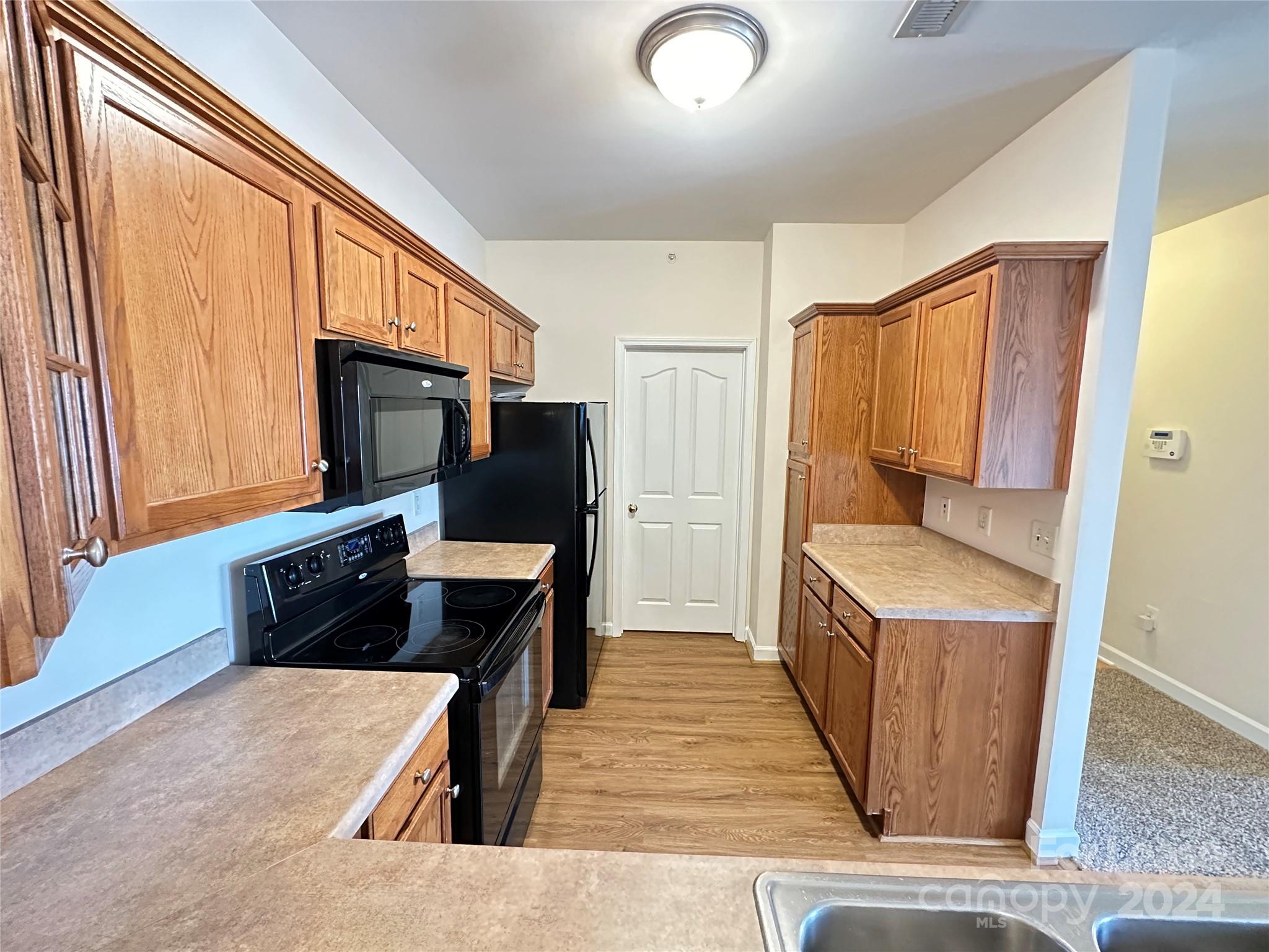 Hyde Park - Residential Lease