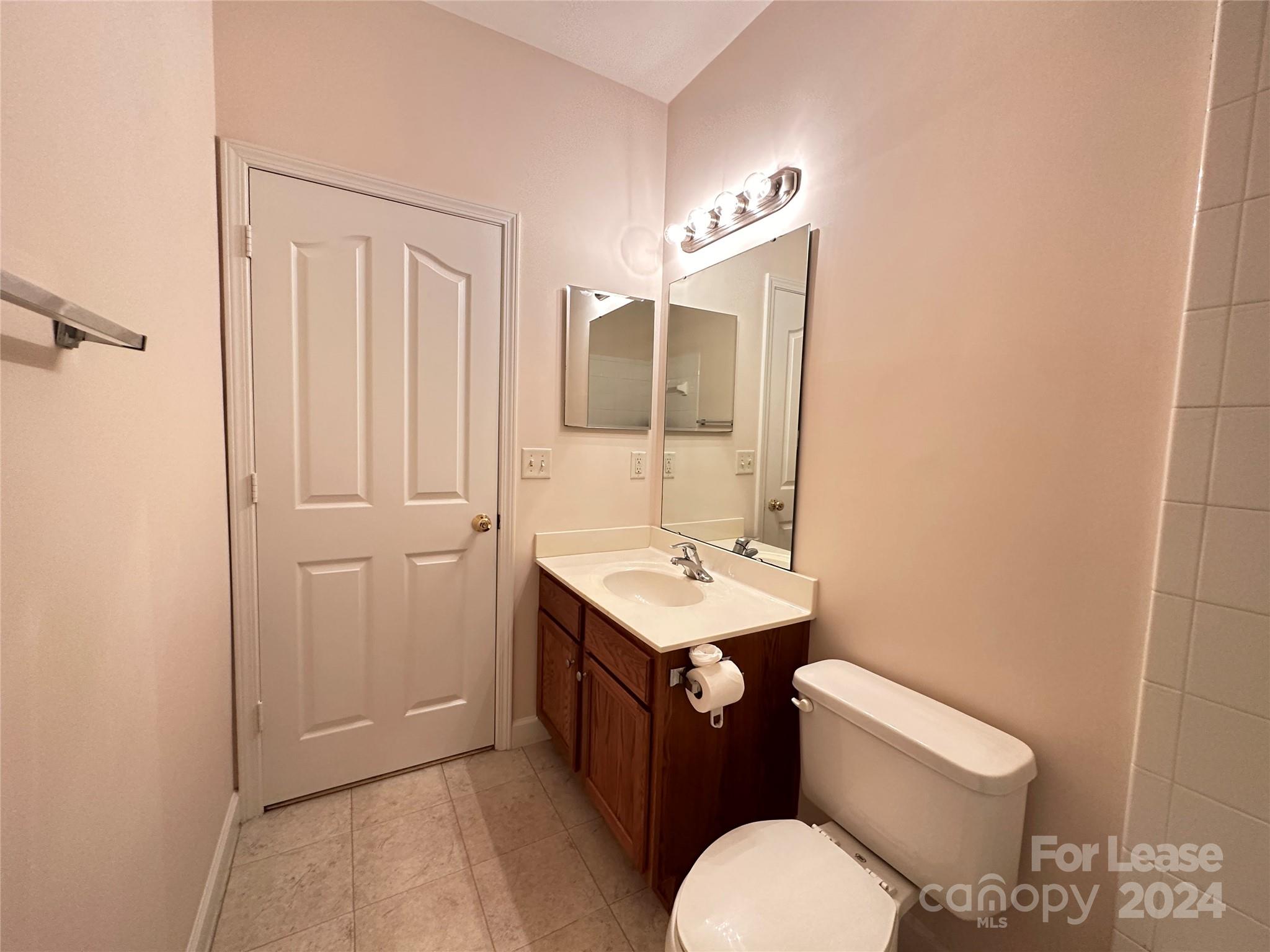 Hyde Park - Residential Lease