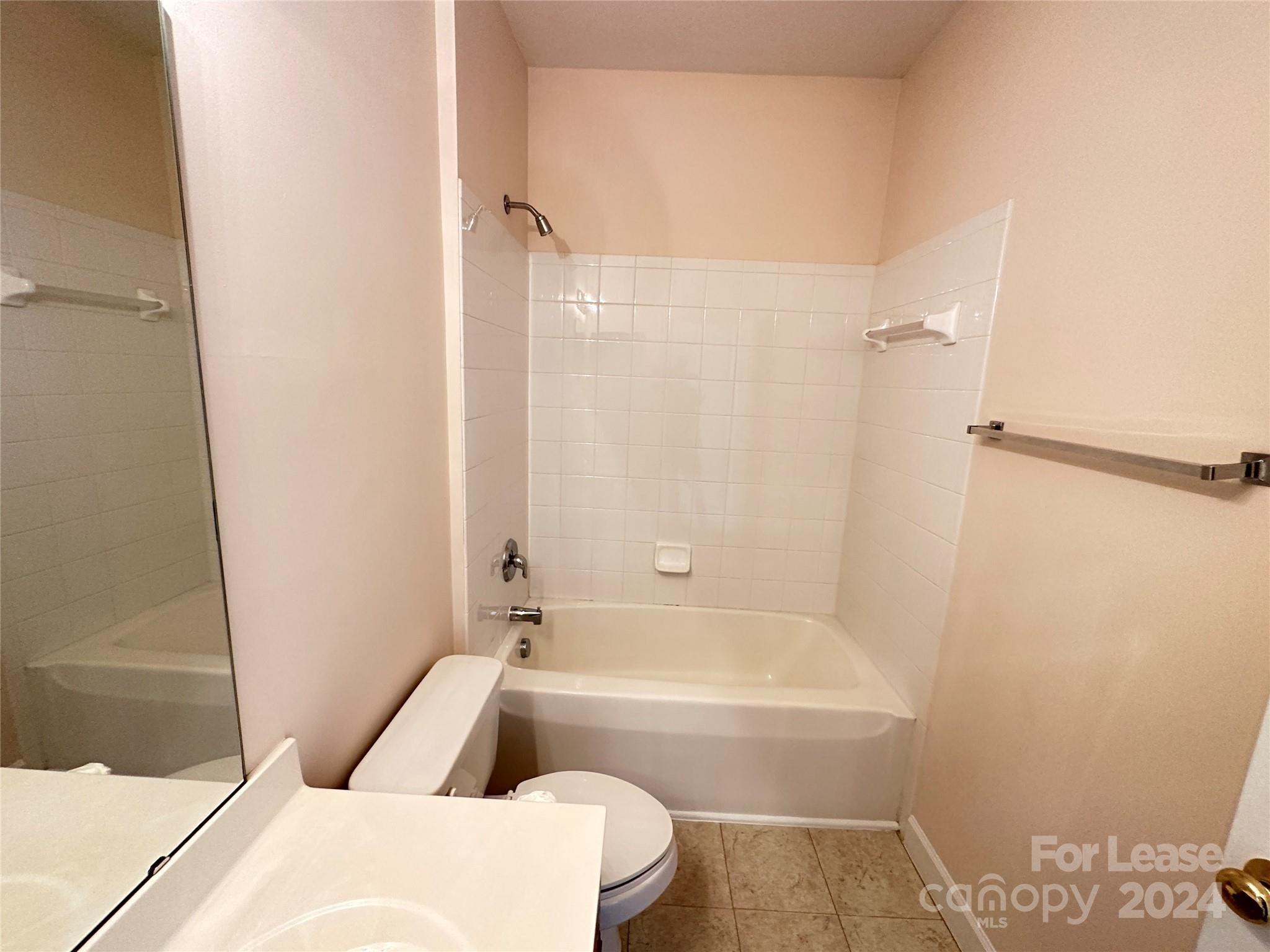 Hyde Park - Residential Lease