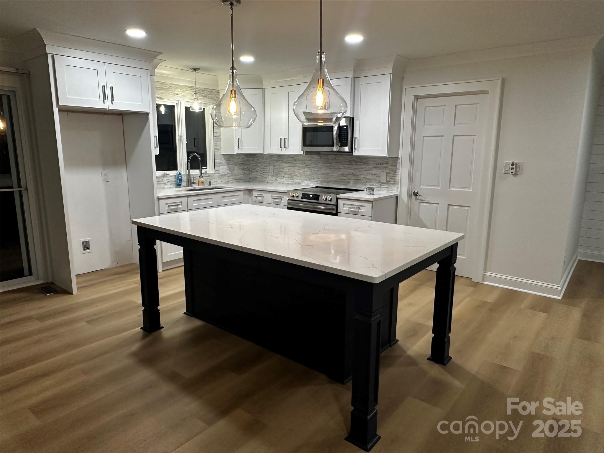 109 Bridlewood Avenue