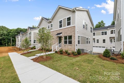 3928 Hager Drive Charlotte NC 28208