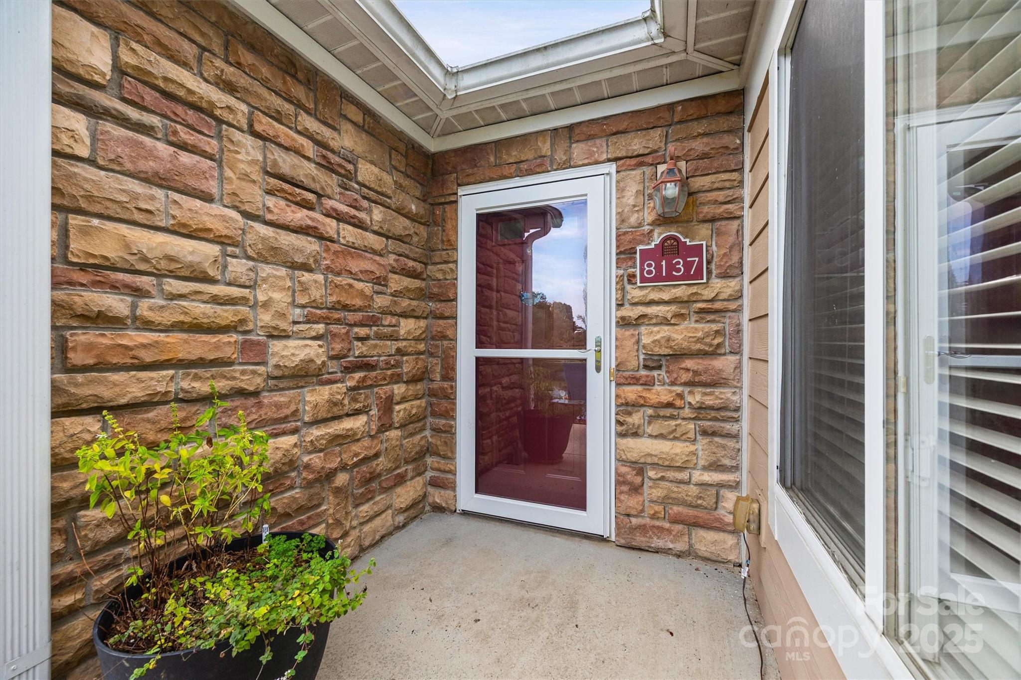 8137 Sultana Circle
