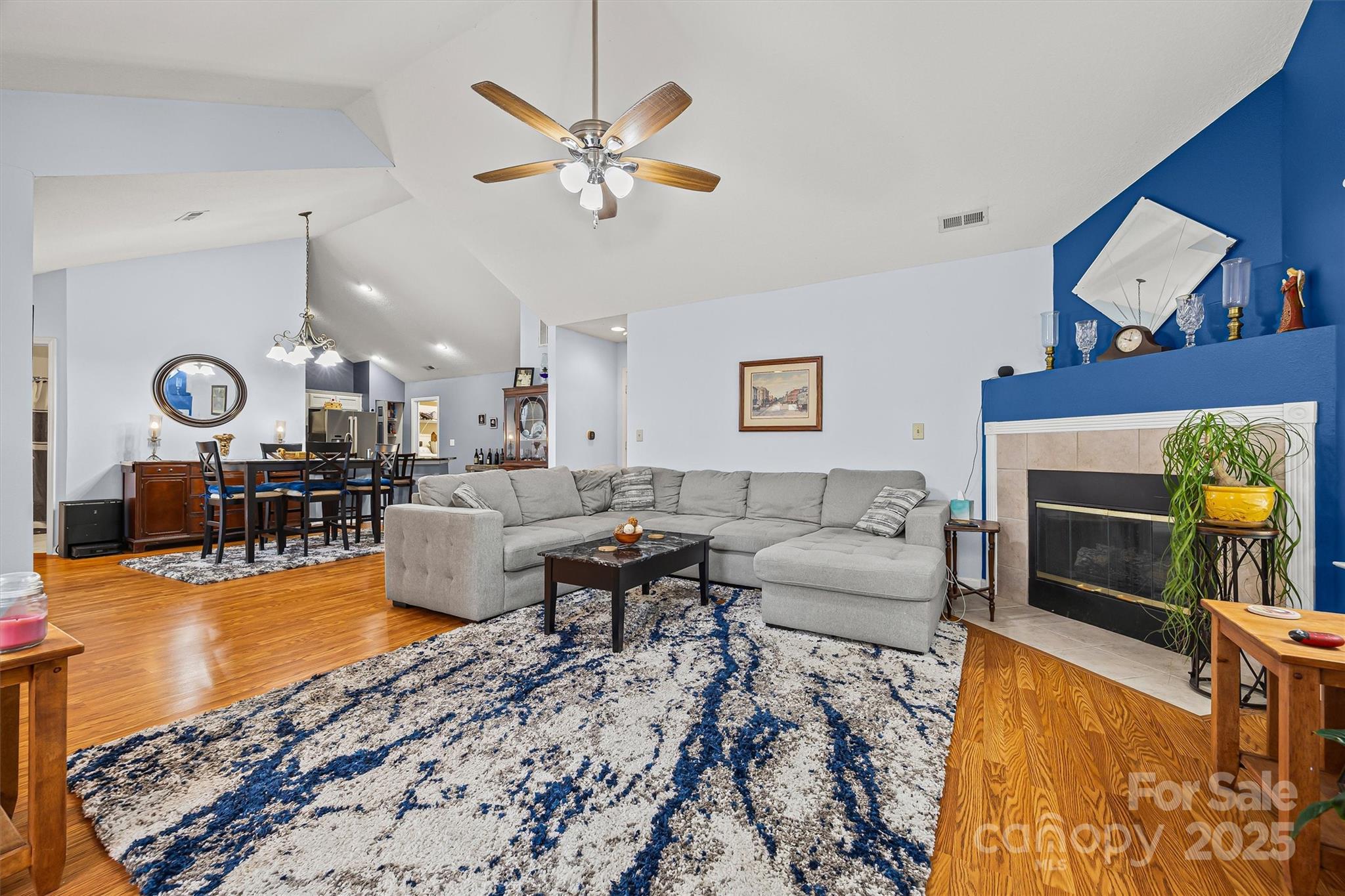 8137 Sultana Circle