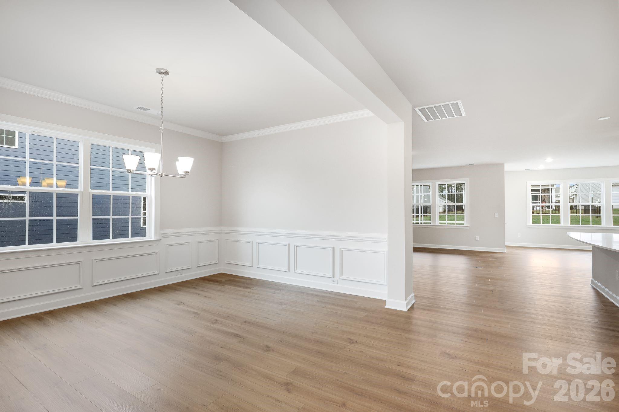 Roselyn - Residential