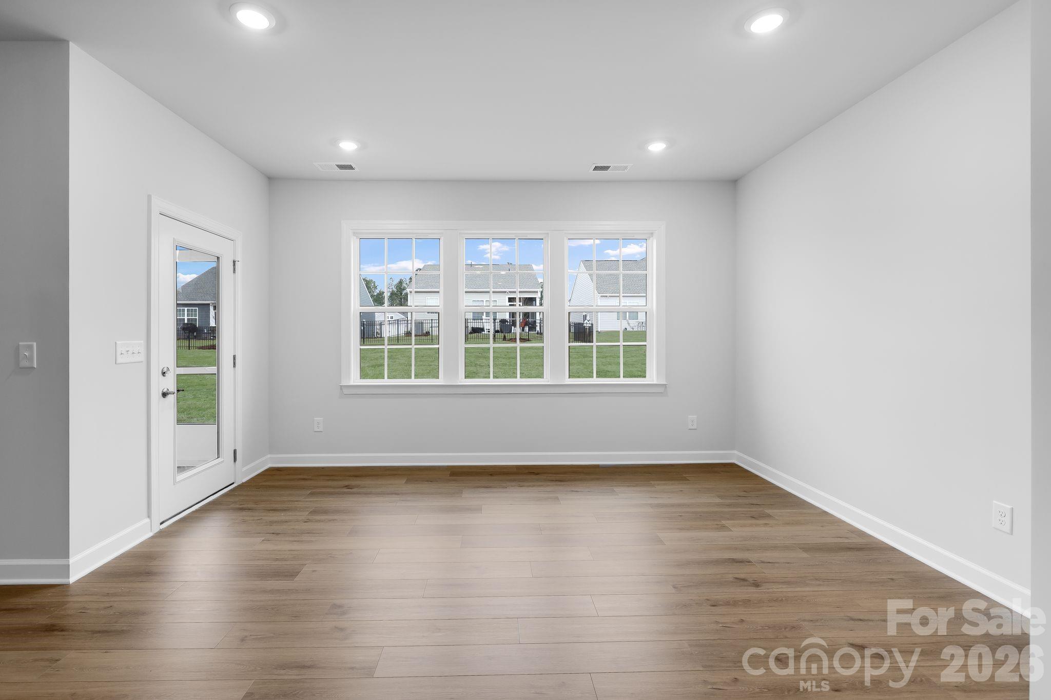 Roselyn - Residential