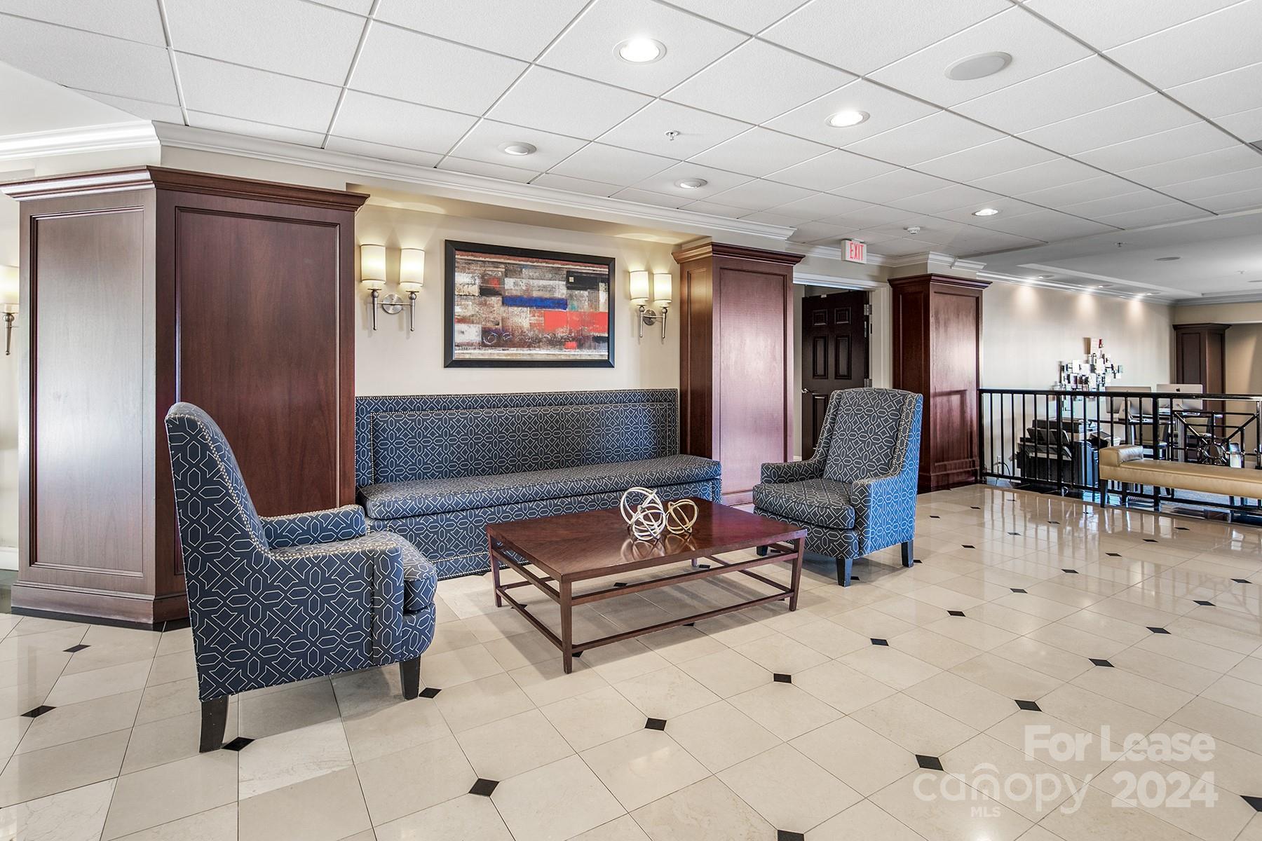 Fifth And Poplar - Residential Lease