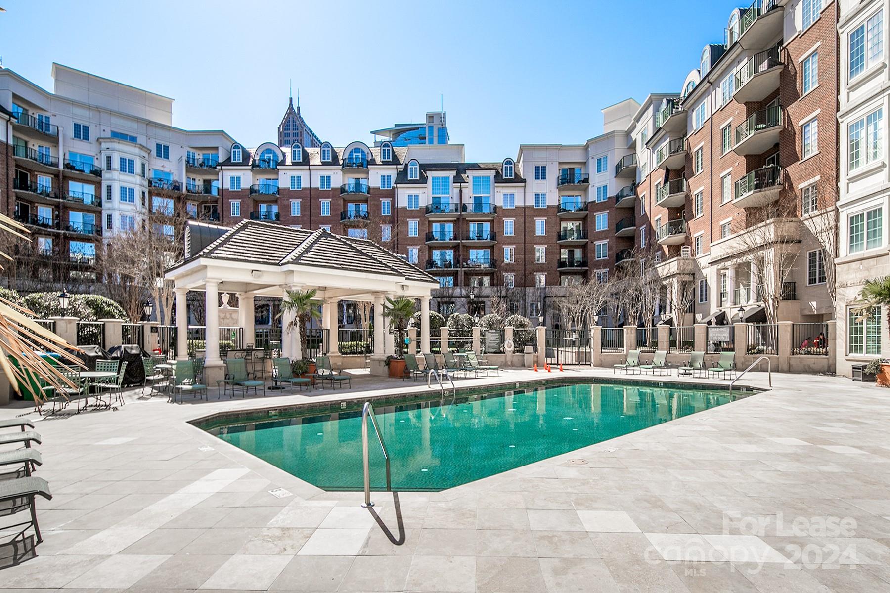 Fifth And Poplar - Residential Lease