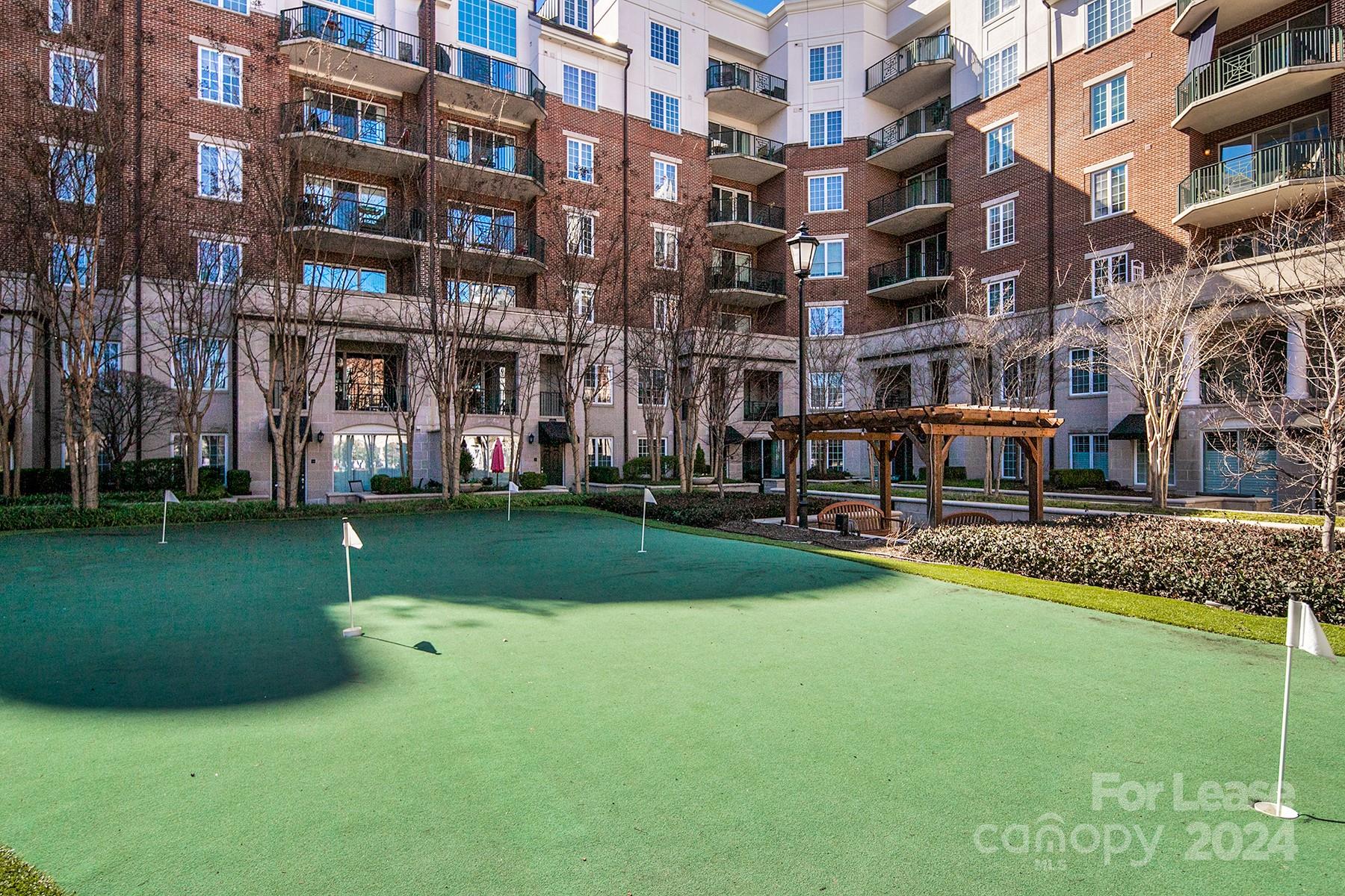 Fifth And Poplar - Residential Lease