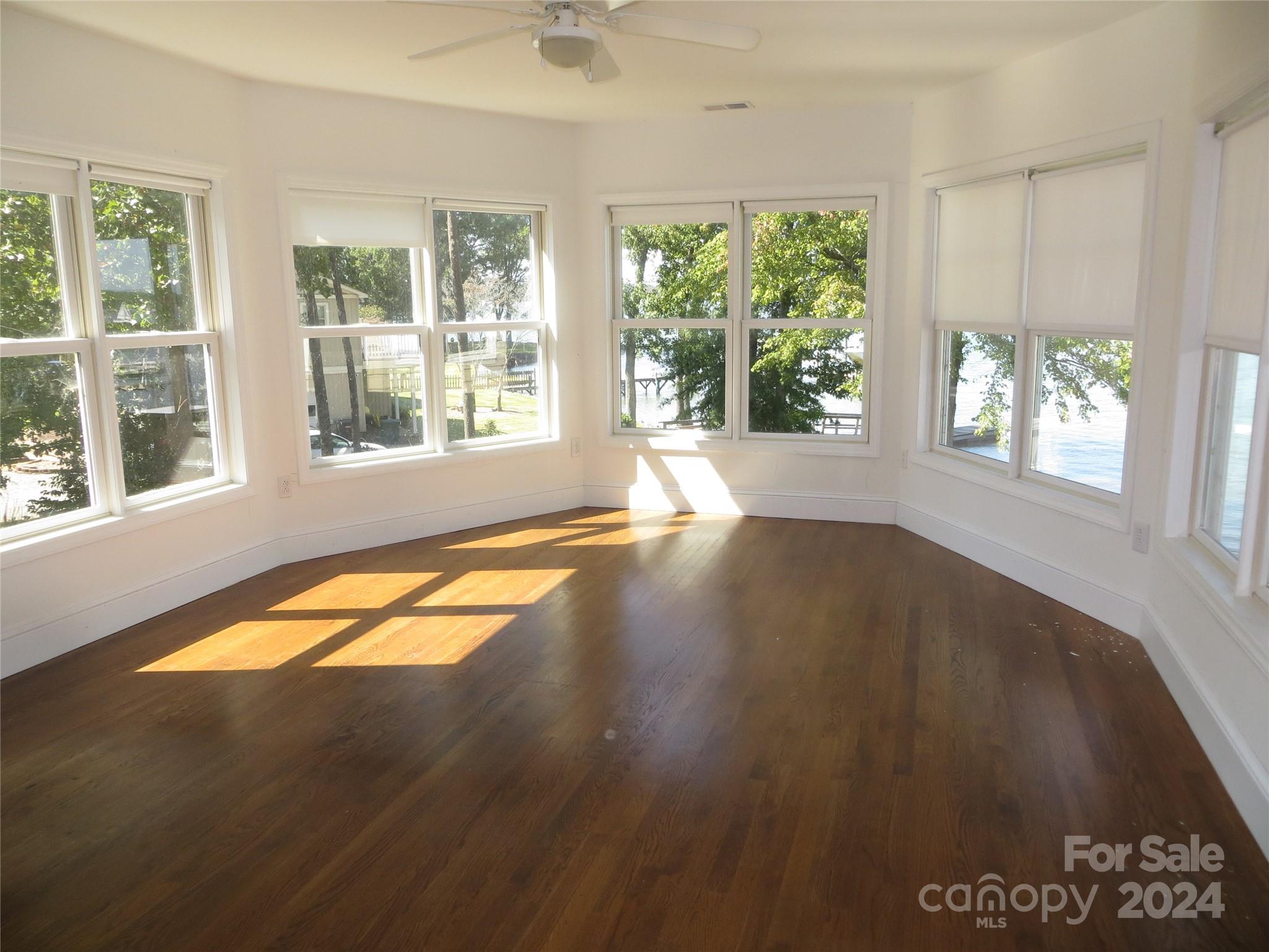 Sailors Lair - Residential