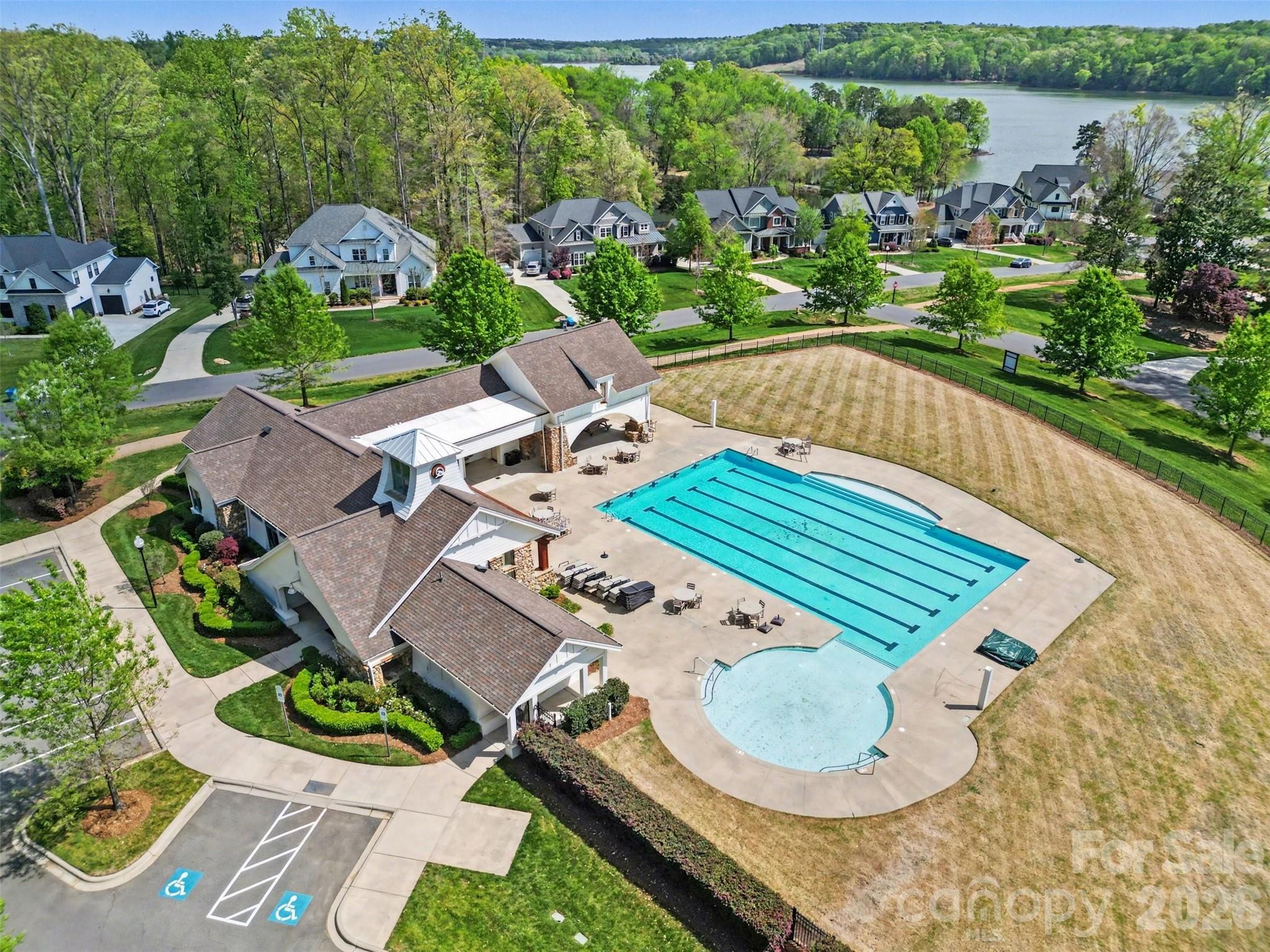 Mclean - South Shore - Residential