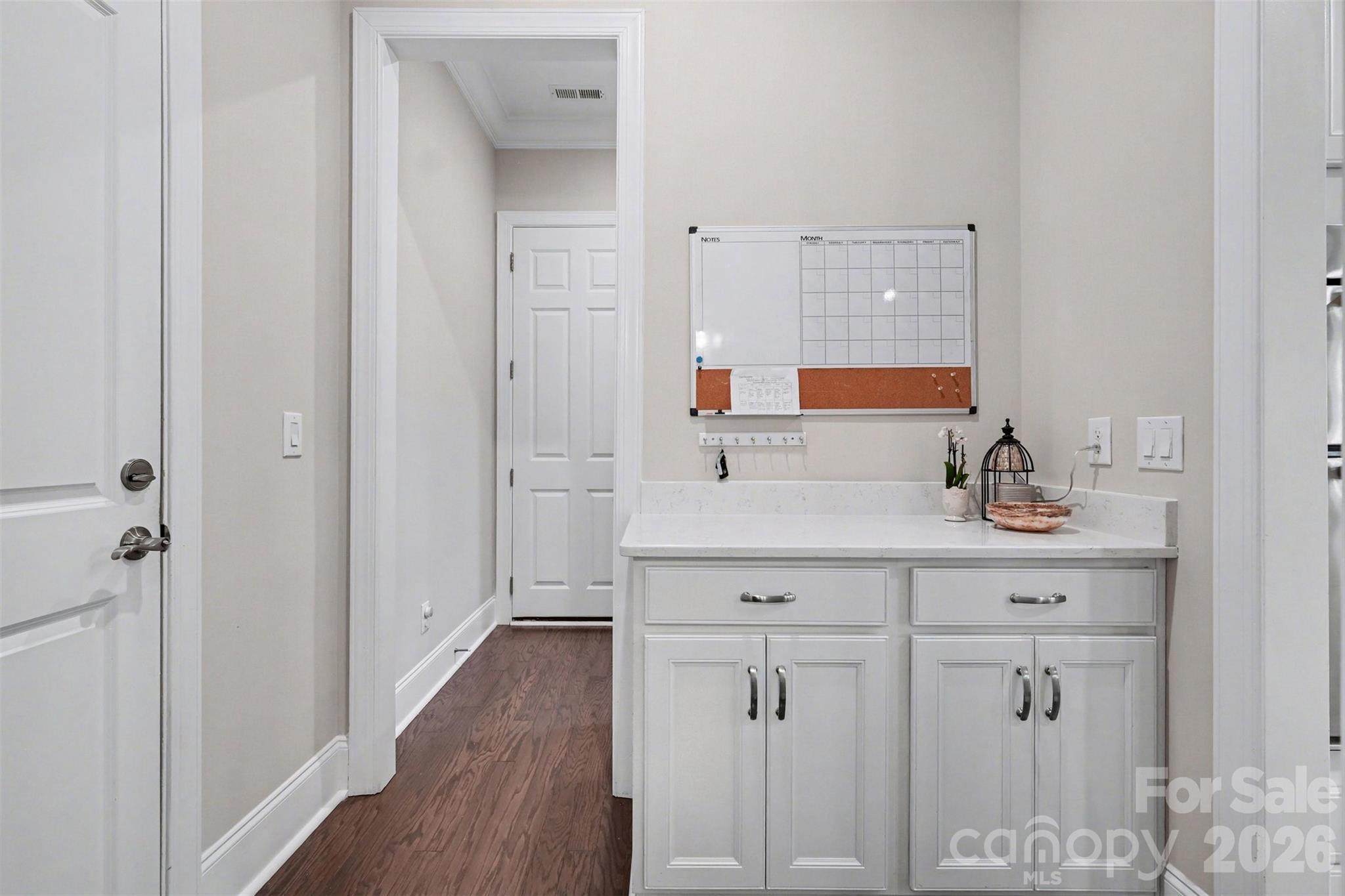 Mclean - South Shore - Residential