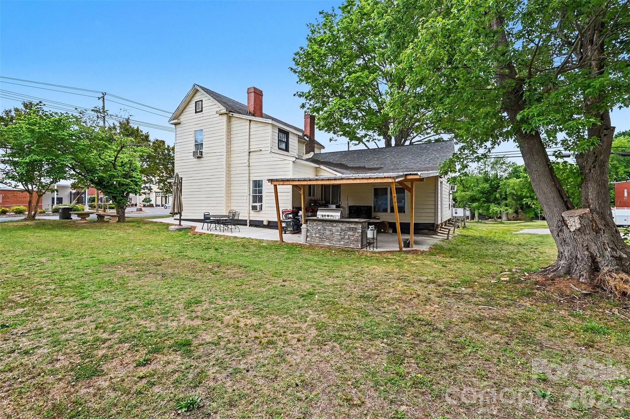 418 S Yadkin Avenue