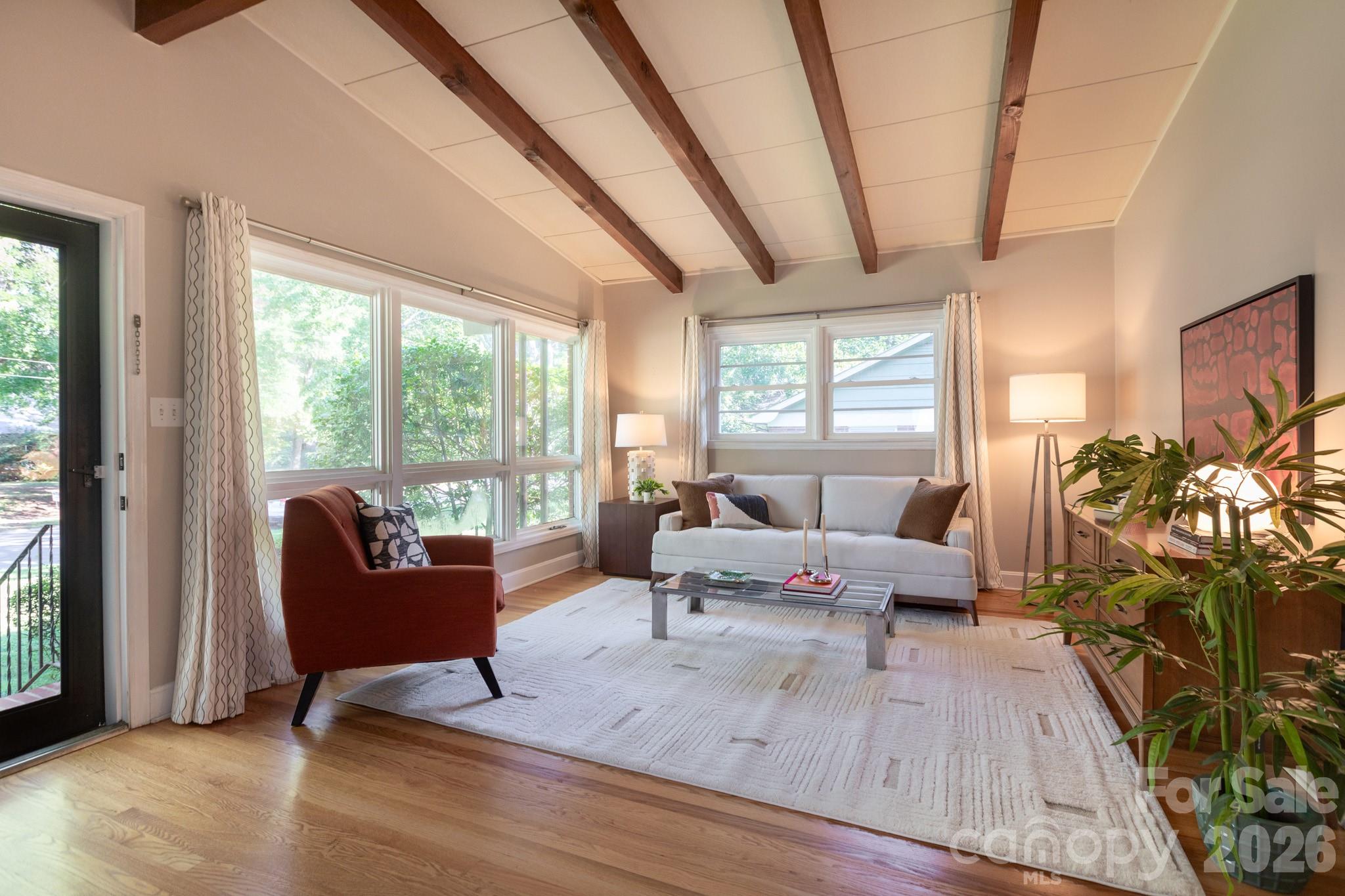 1526 Briarfield Drive