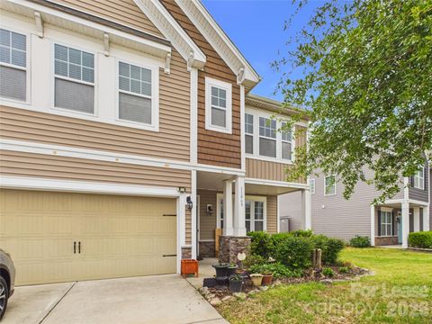 Photo of 11060 Hat Creek Lane, Davidson, NC 28036 (MLS # 4376189)