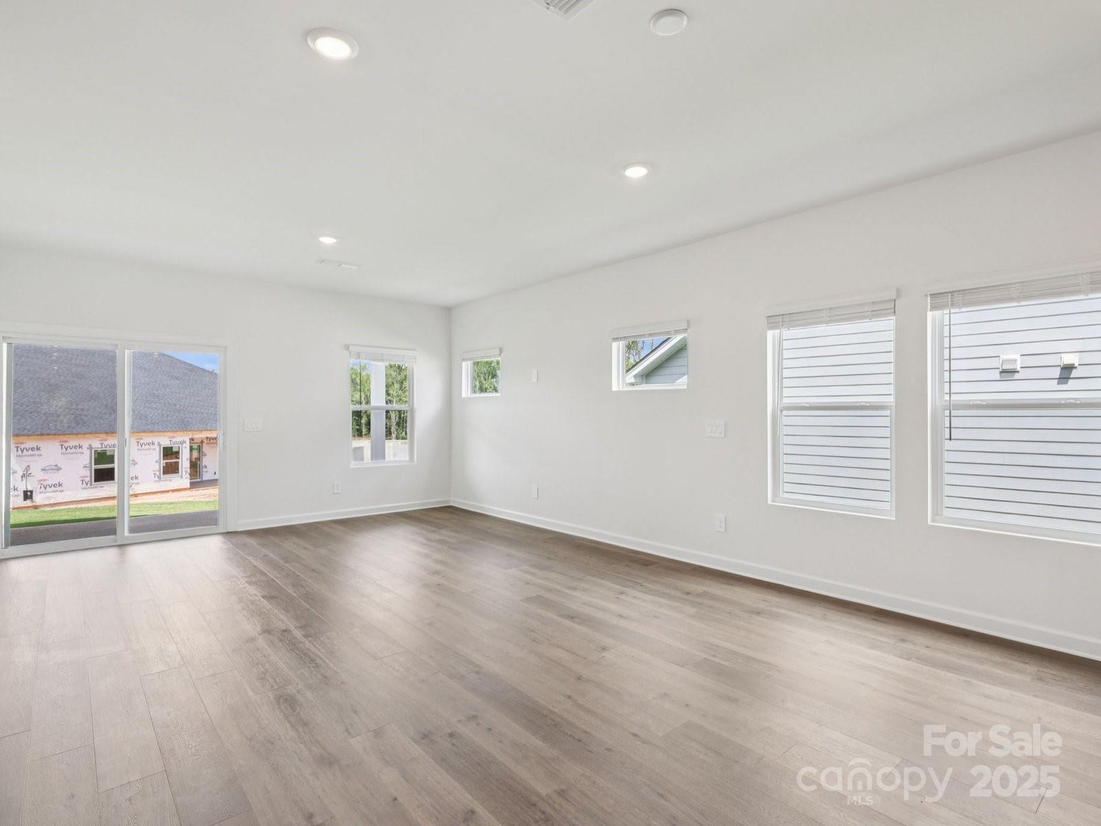 Brighton Springs - Residential