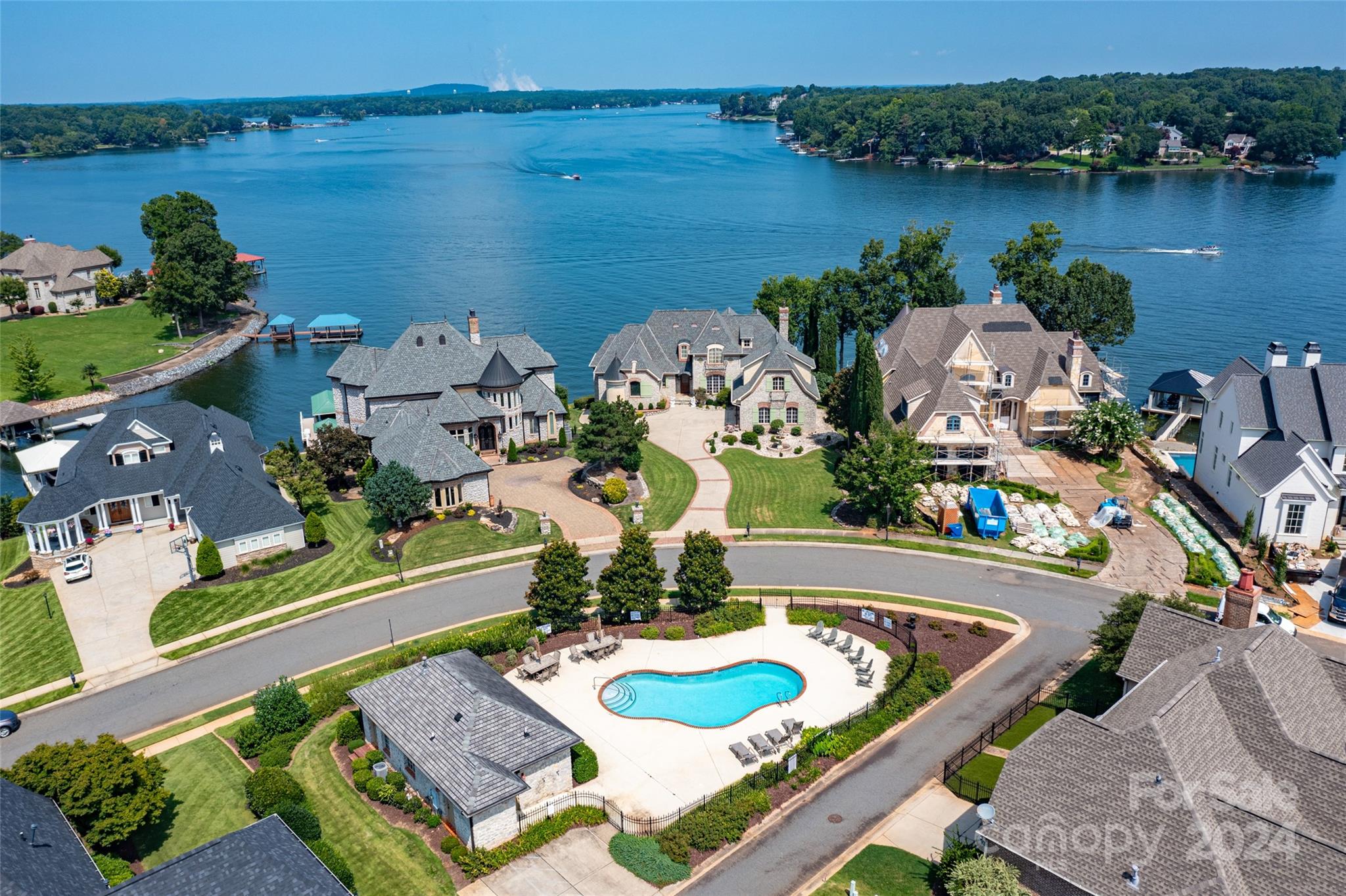 Joslin Pointe - Residential