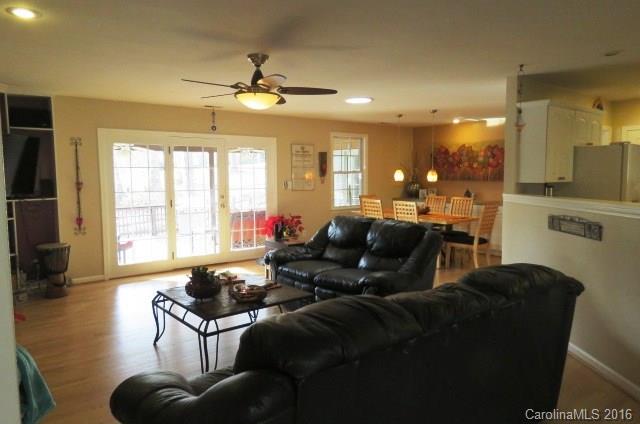 Tega Cay - Residential