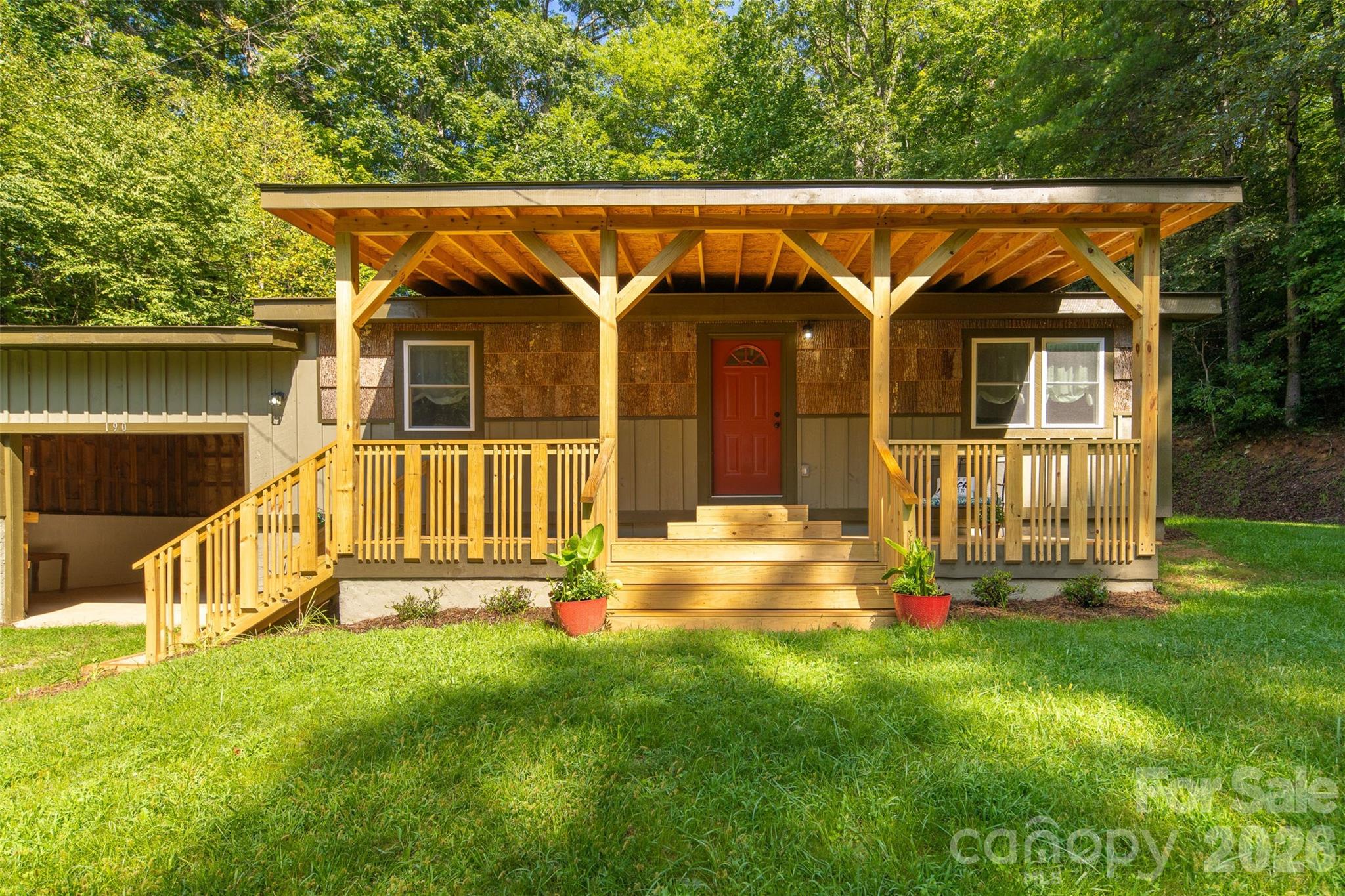 190 Hummingbird Lane