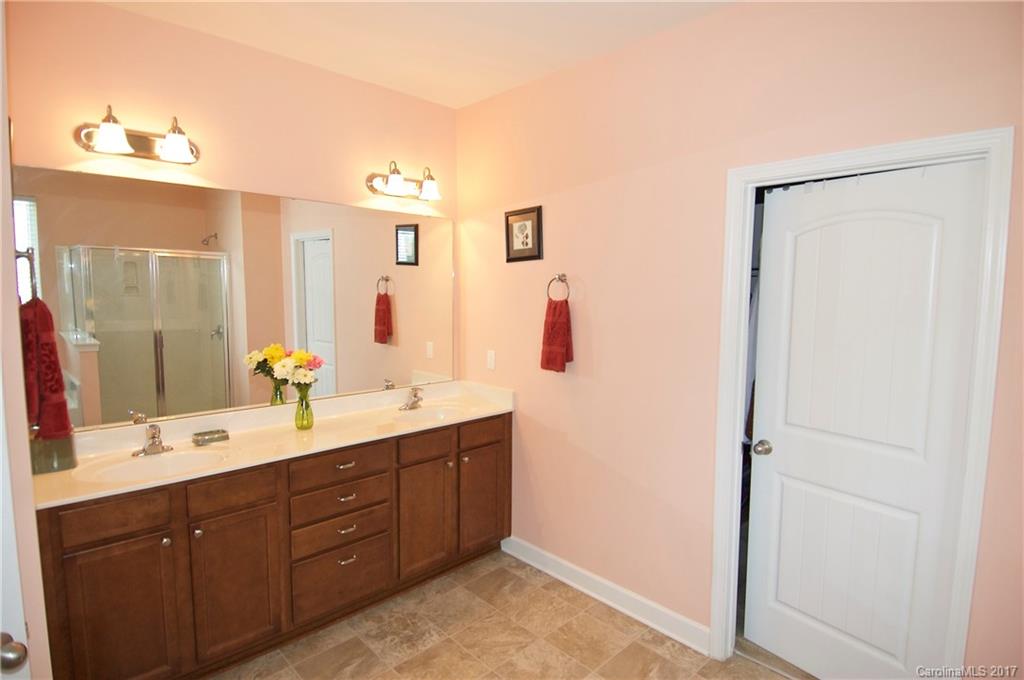 The Vineyards on Lake Wylie - Residential