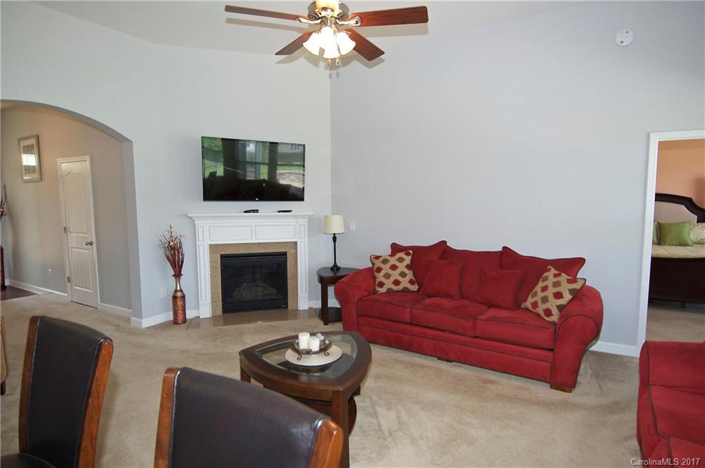 The Vineyards on Lake Wylie - Residential