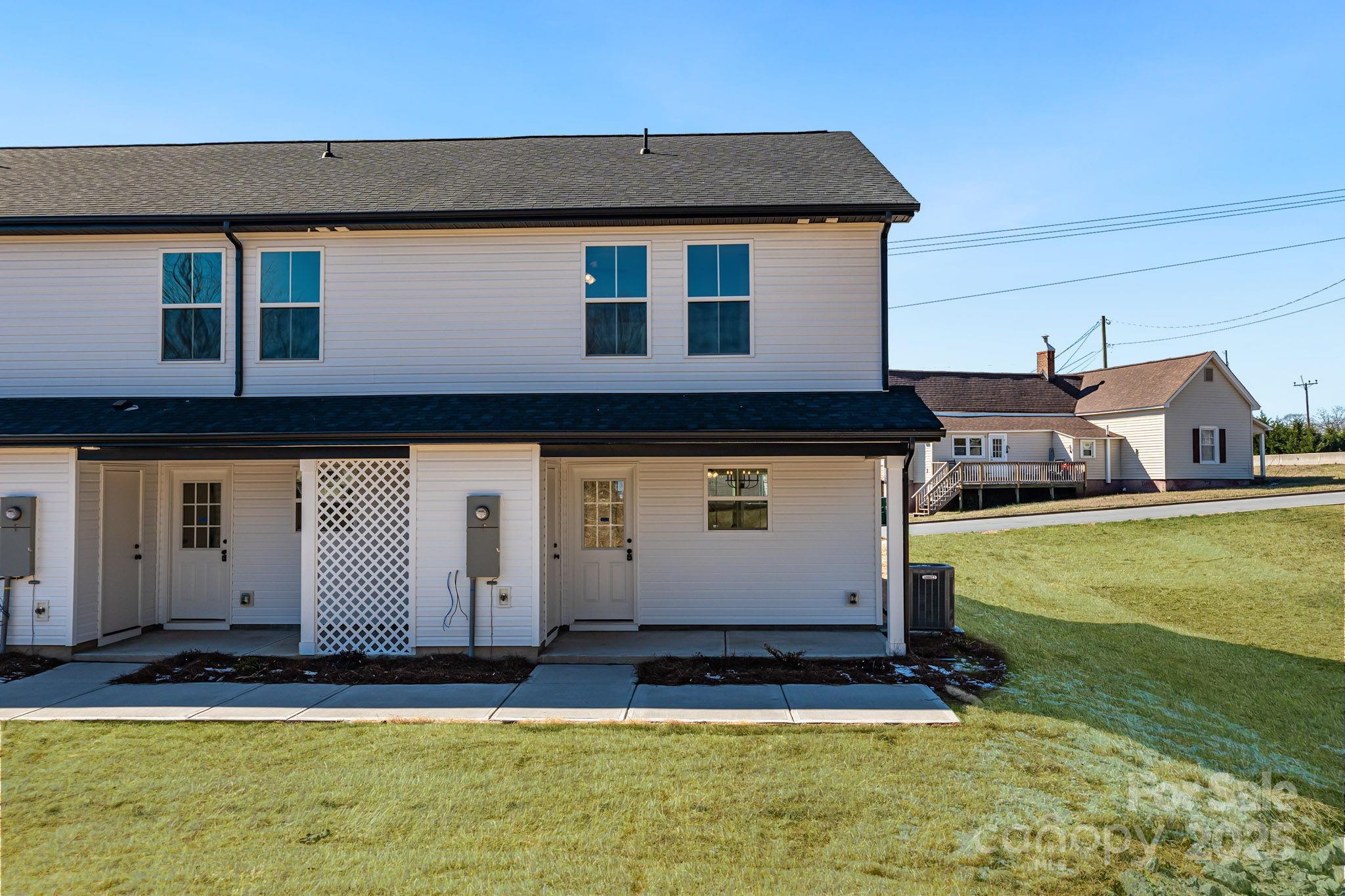 233 E Rice Street 9