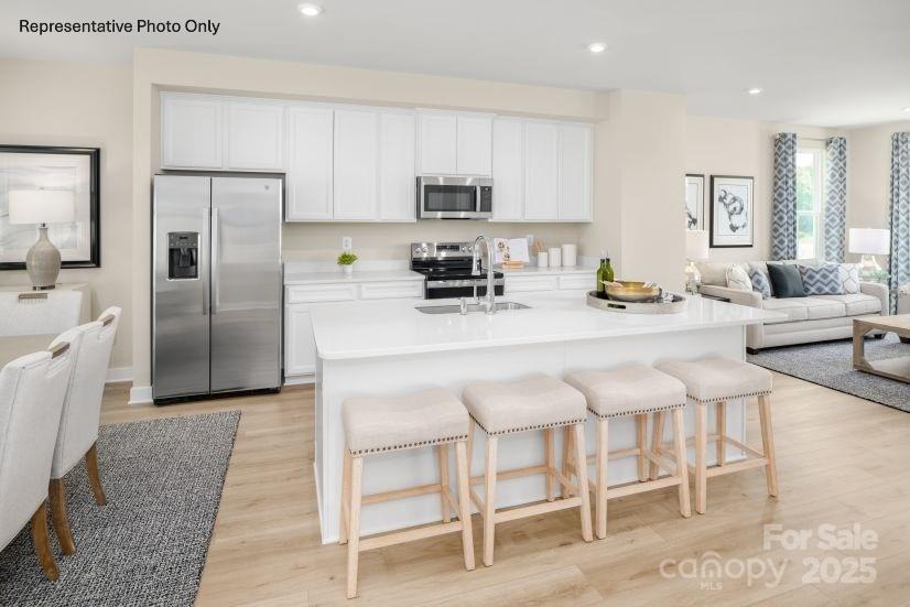 2313 Flicker Road 1047C