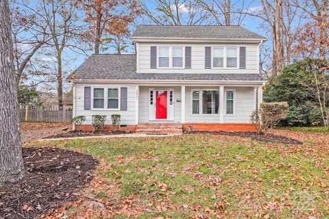 Photo of 5001 Vescova Court, Charlotte, NC 28212 (MLS # 4328778)