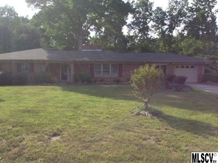 LOADS OF POTENTIAL! SMALL, QUIET NEIGHBORHOOD WITH 3BR/2BA CUSTOM BUILT RANCH. EXCELLENT LANDSCAPING, GAZEBO, GARDEN AREA,NATURAL AREAS AND MORE. THE FULL BASEMENT HAS A DEN AREA AND WORKSHOP AREAS. LOTS OF POTENTIAL HERE AS WELL. LOT'S OF SPACE. THIS IS A MUST SEE THAT IS PRICED WELL. SINGLE ATTACHED GARAGE WITH ENCLOSED BREEZEWAY.!