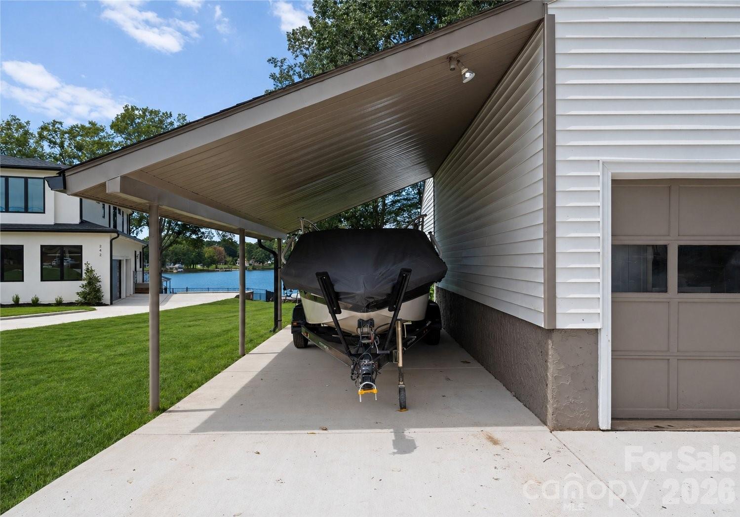 IMPERIAL POINT - Residential