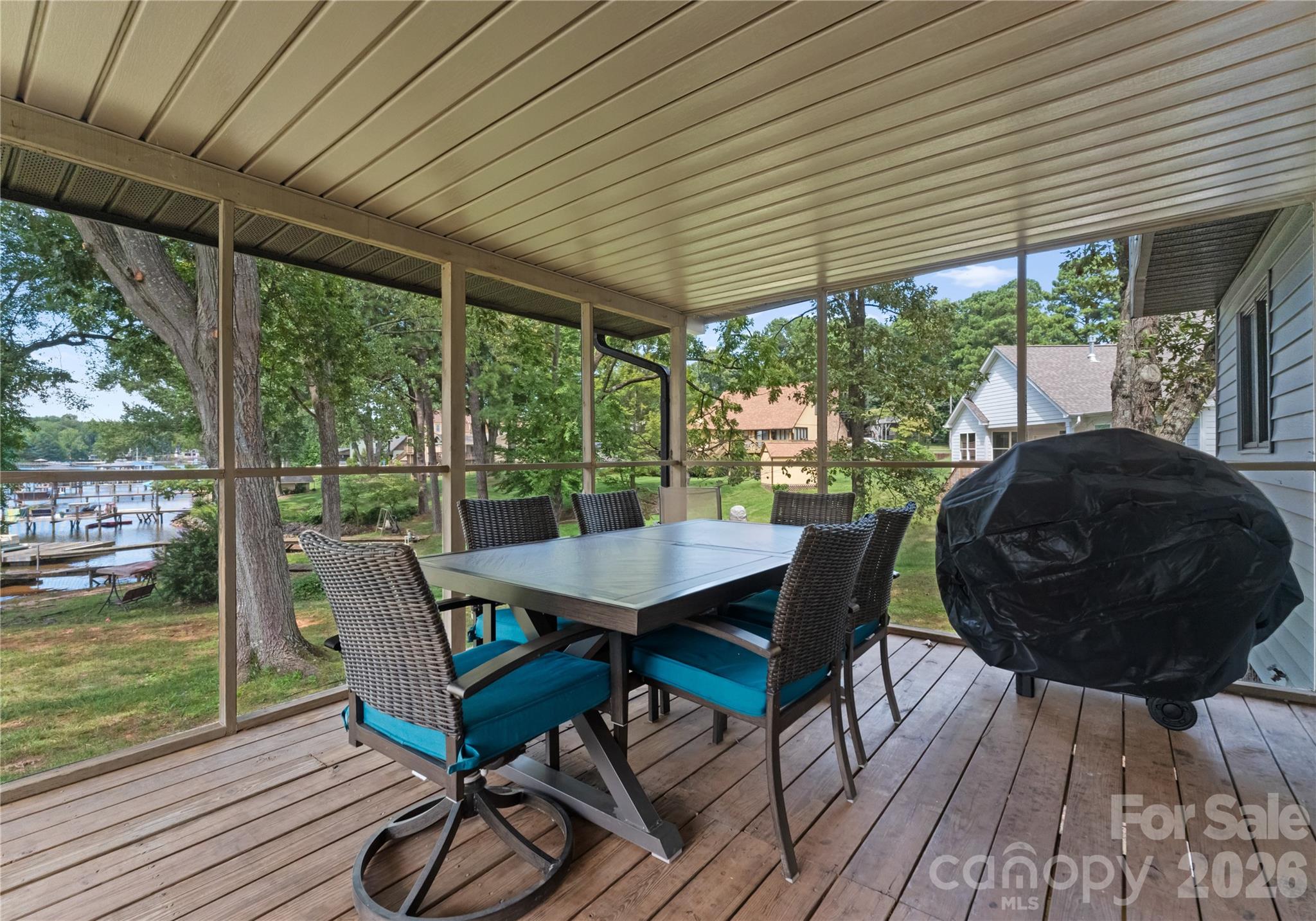 IMPERIAL POINT - Residential