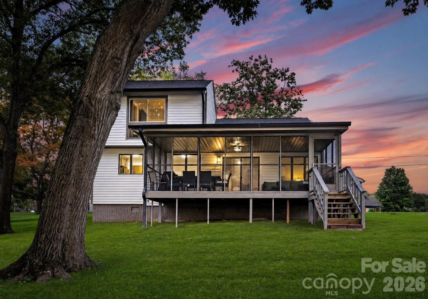 IMPERIAL POINT - Residential