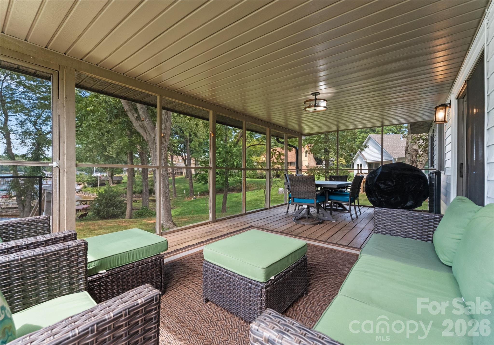 IMPERIAL POINT - Residential