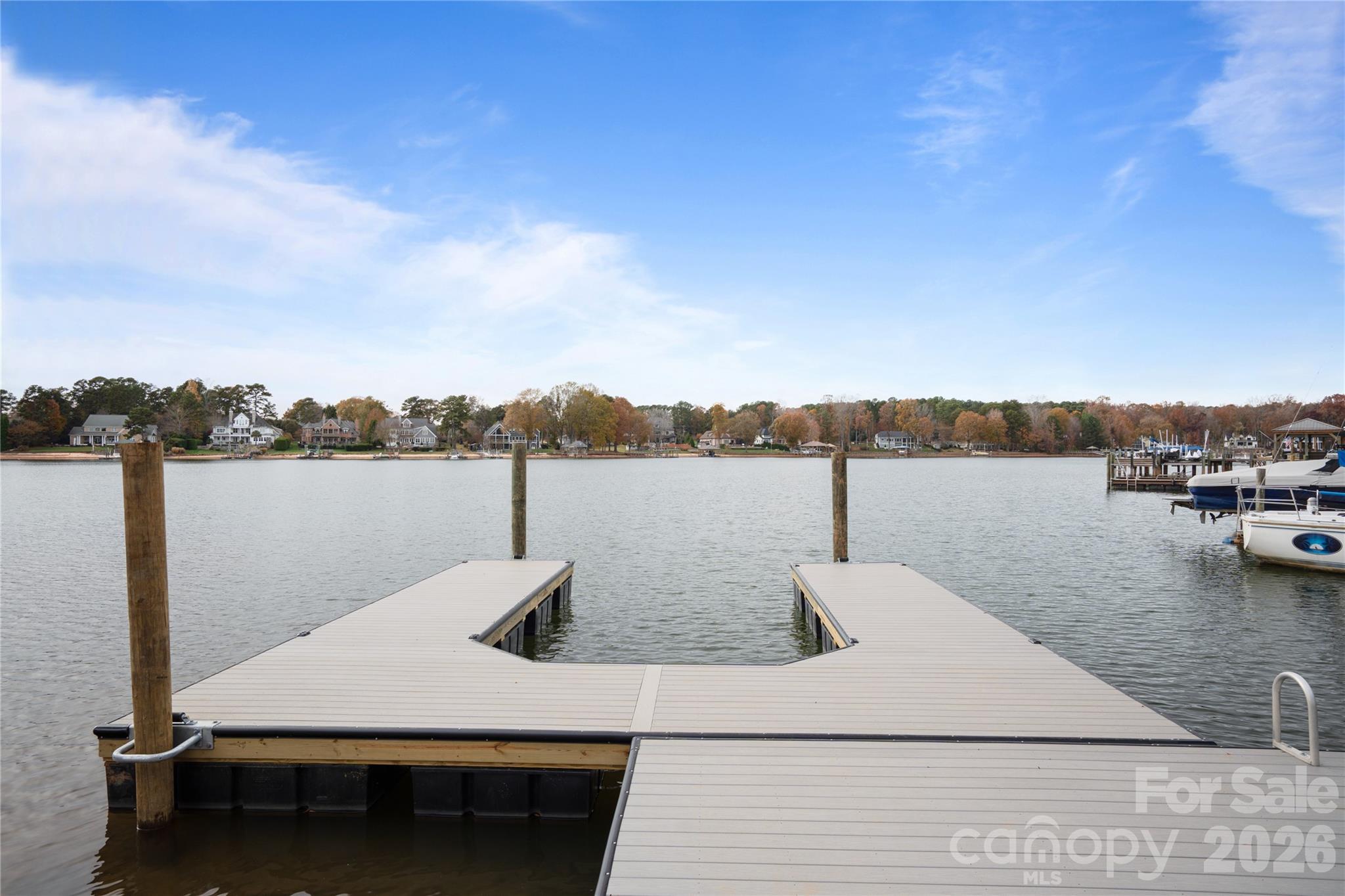 IMPERIAL POINT - Residential